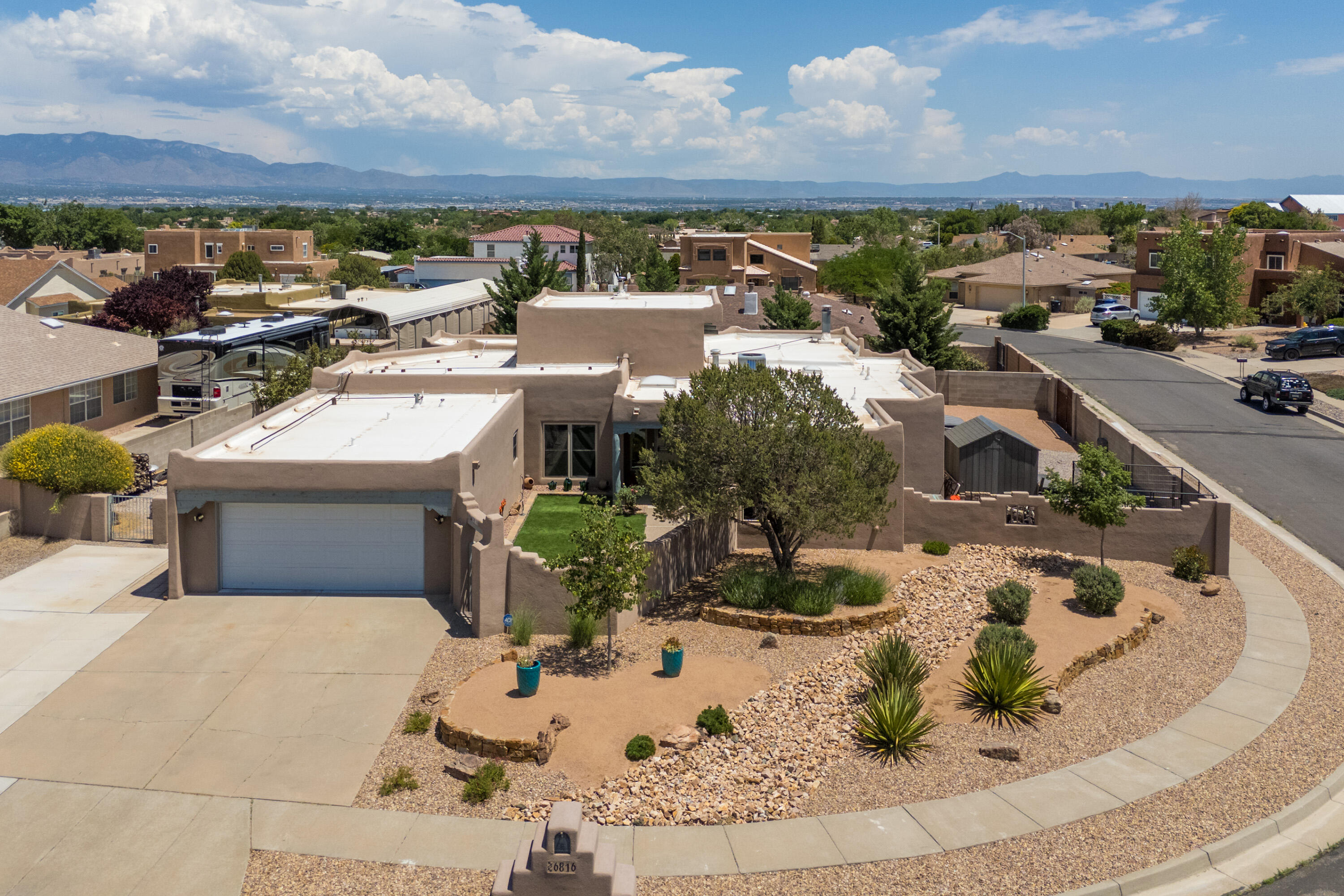 6816 TAMARISK Place NW