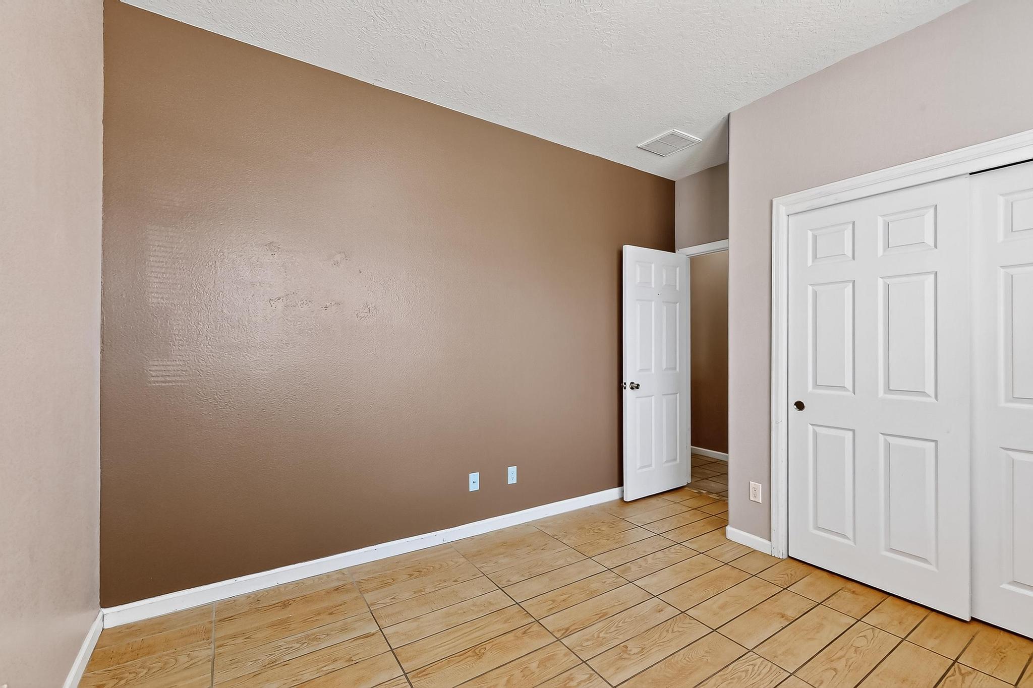 337 LOMA LINDA Loop NE