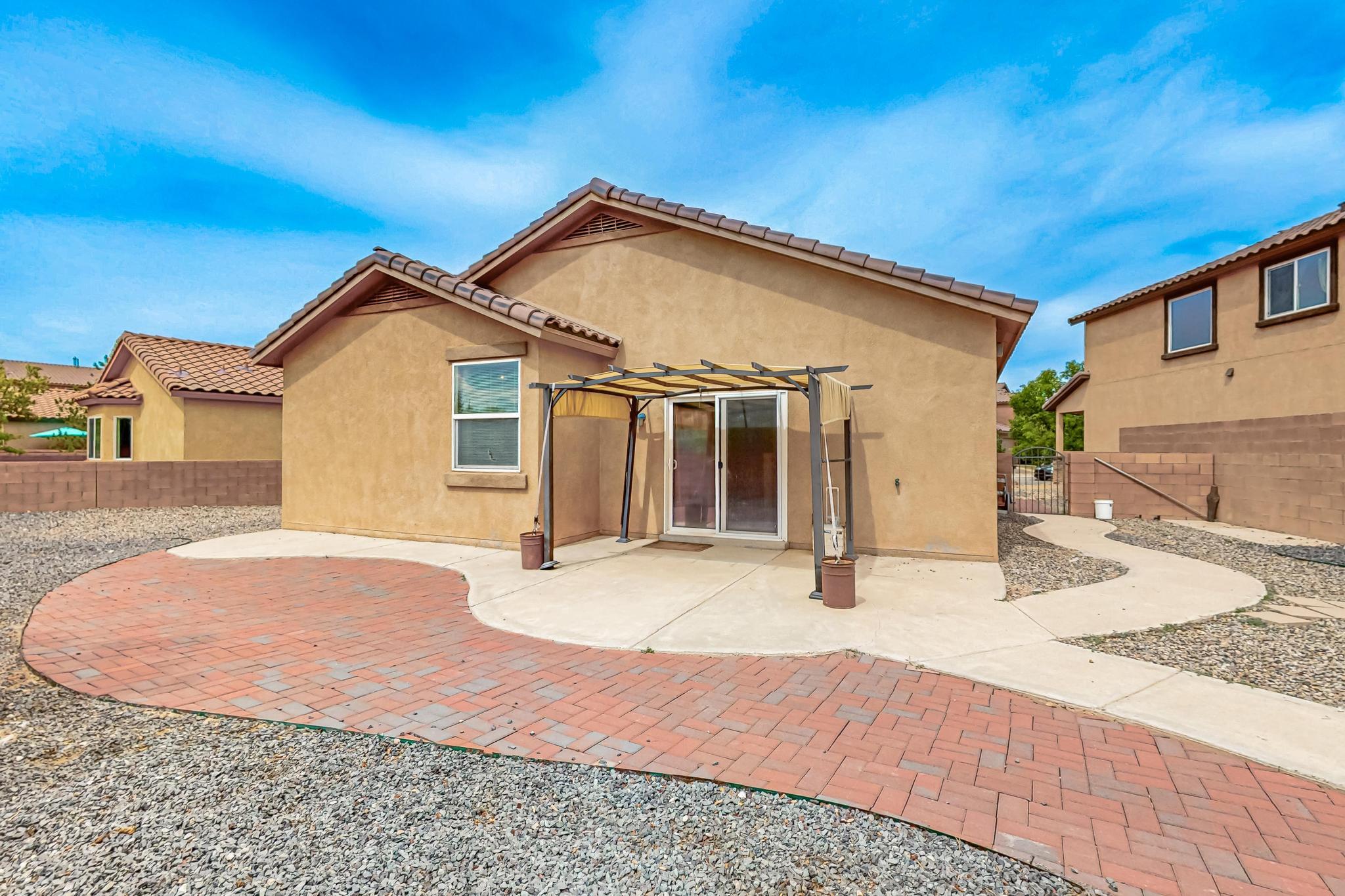 337 LOMA LINDA Loop NE