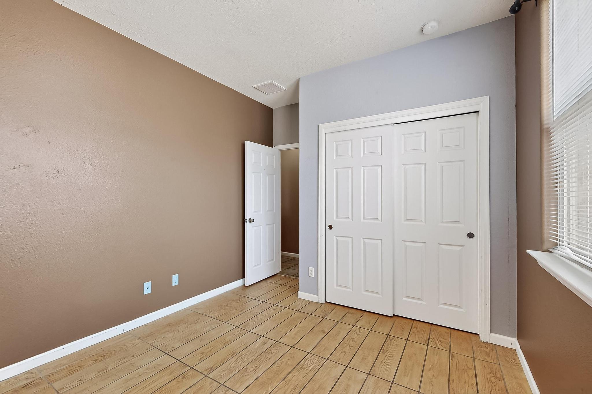 337 LOMA LINDA Loop NE