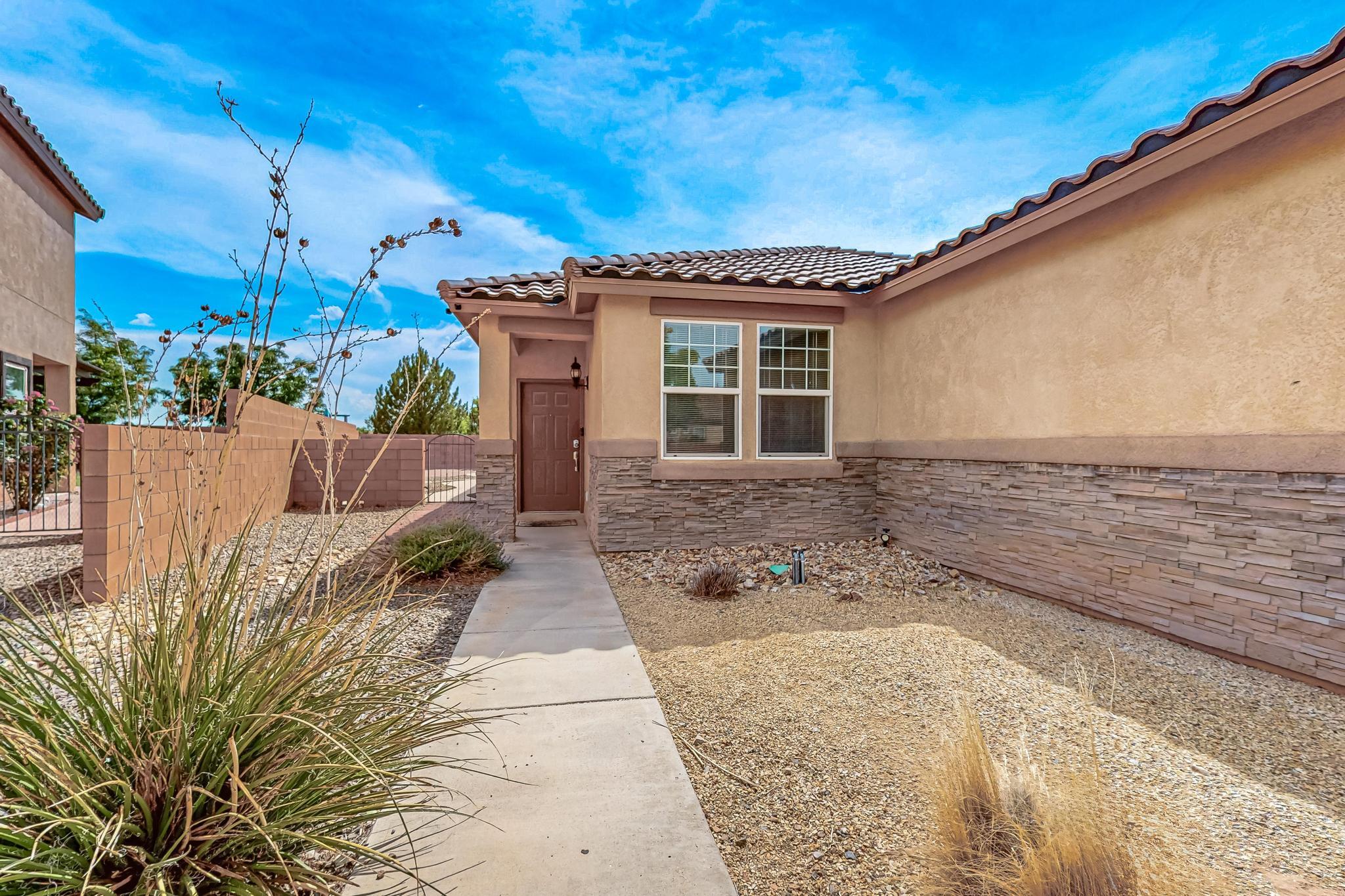 337 LOMA LINDA Loop NE