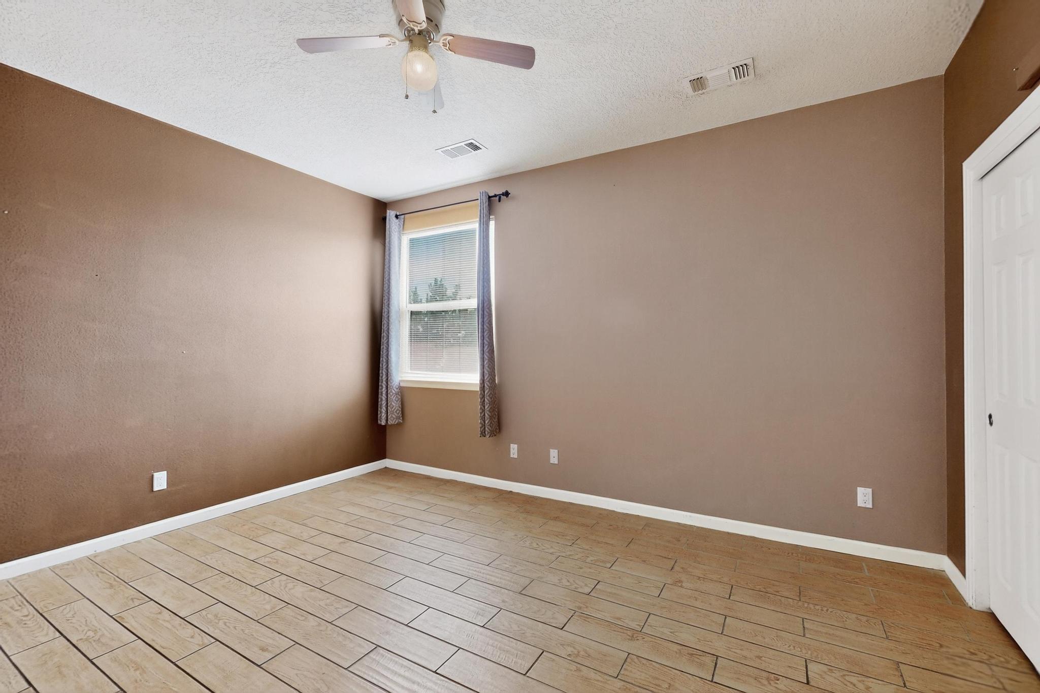 337 LOMA LINDA Loop NE