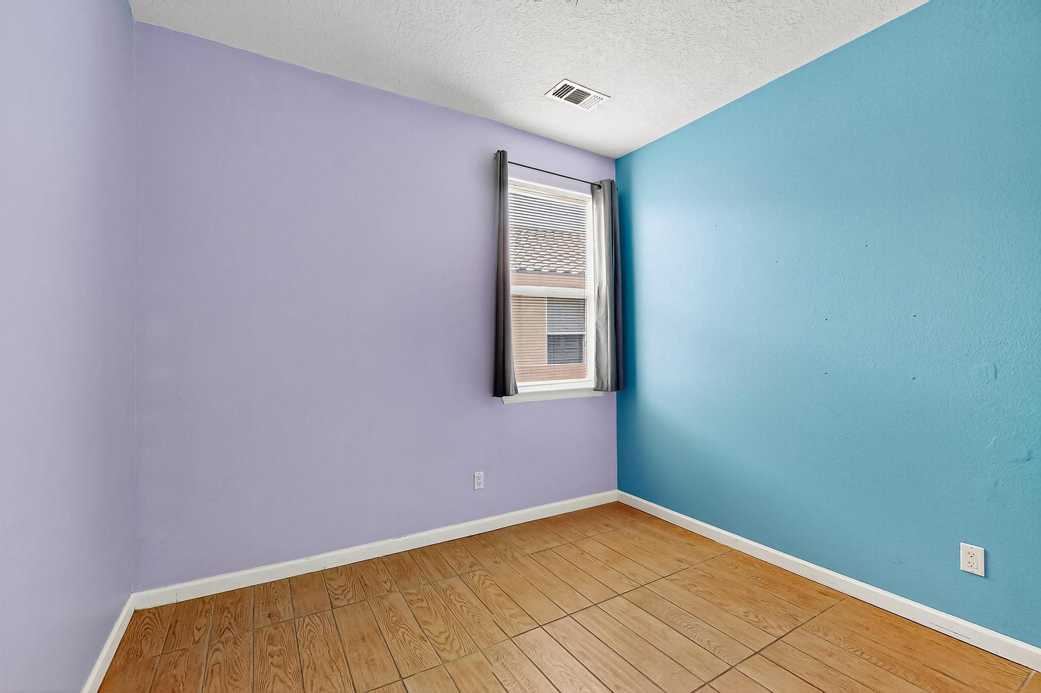 337 LOMA LINDA Loop NE