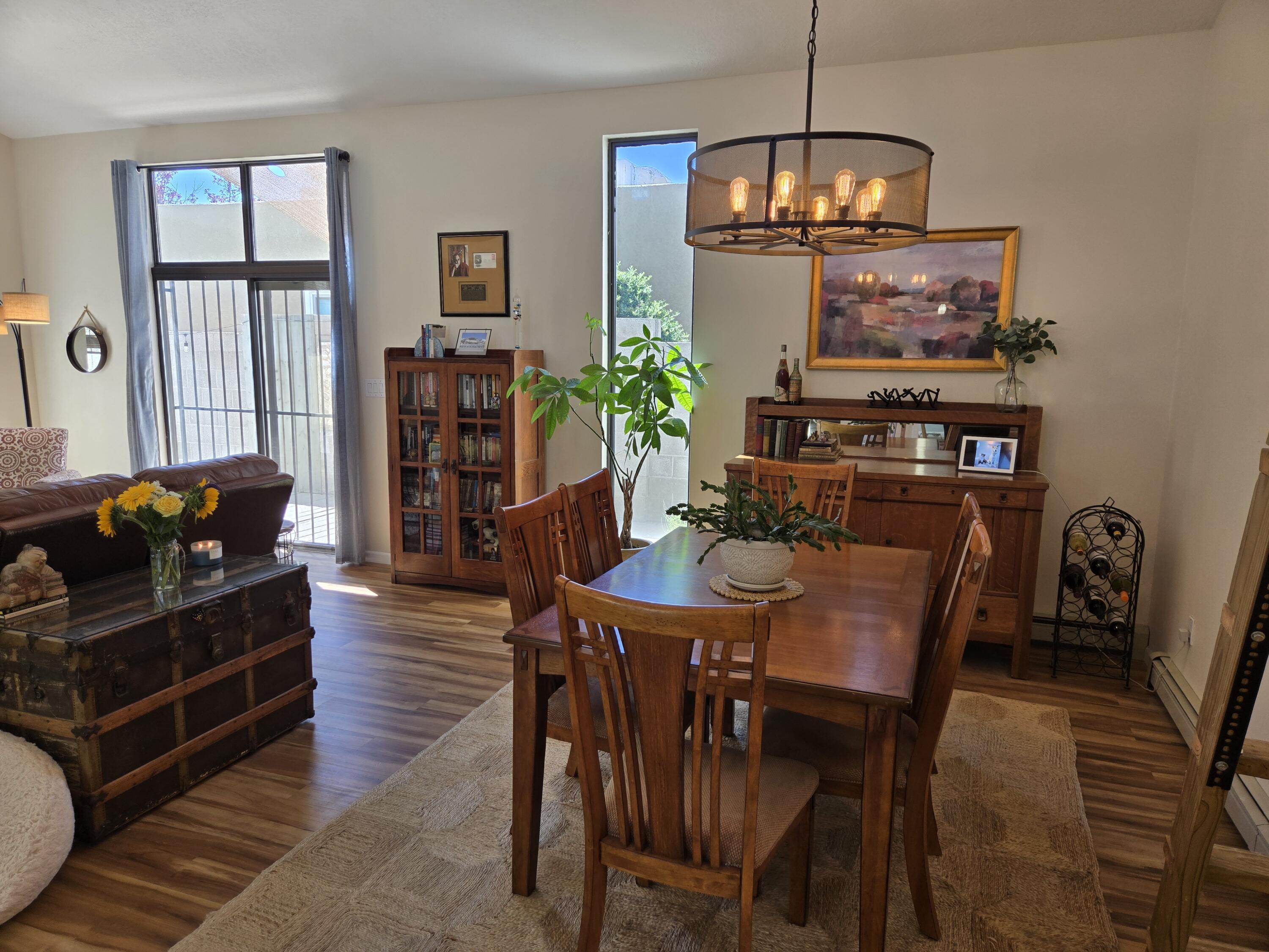 6700 VISTA DEL MONTE NE