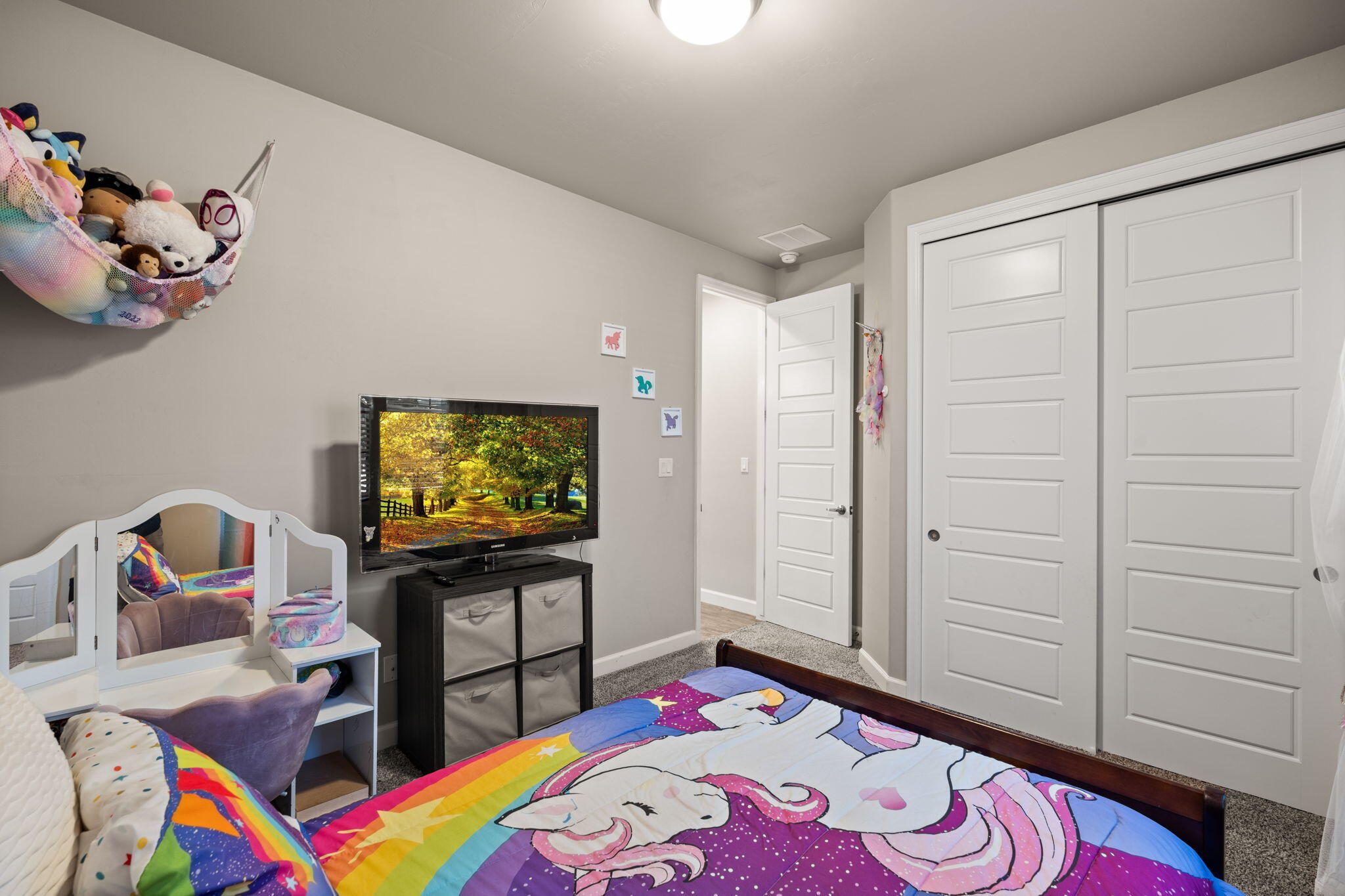 6873 CLEARY Loop NE