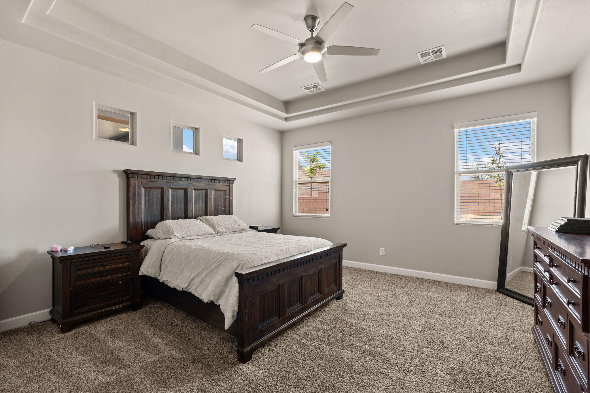 6873 CLEARY Loop NE
