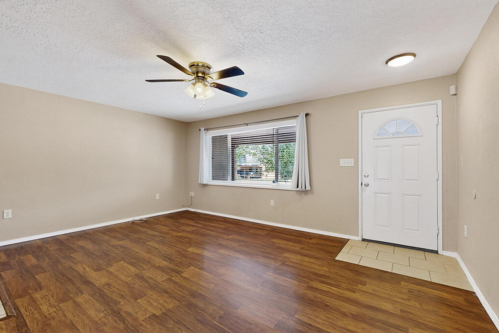 6312 ZIMMERMAN Avenue NE