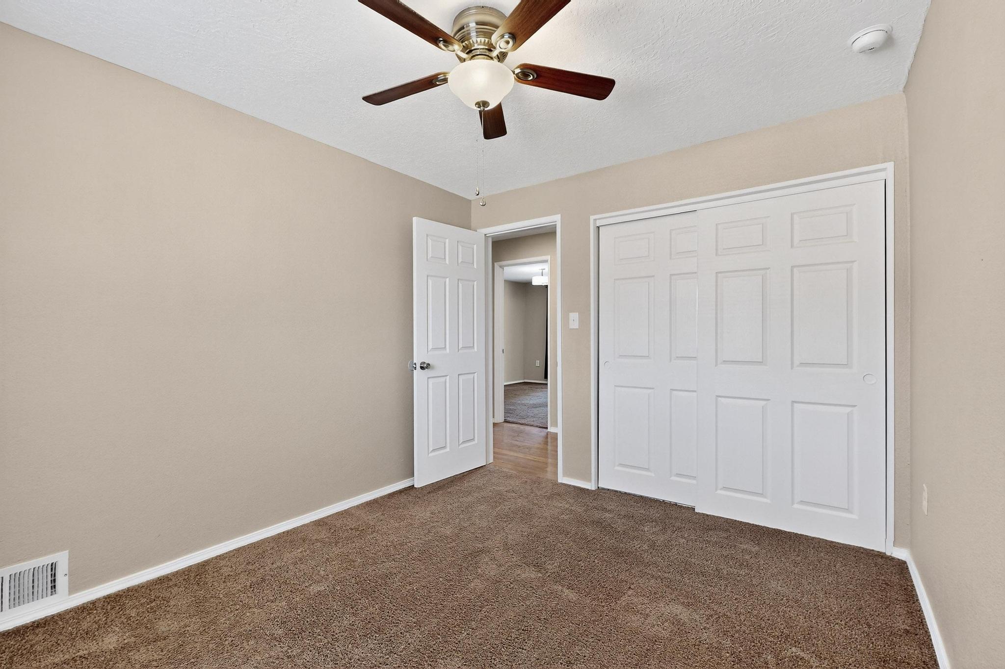 6312 ZIMMERMAN Avenue NE