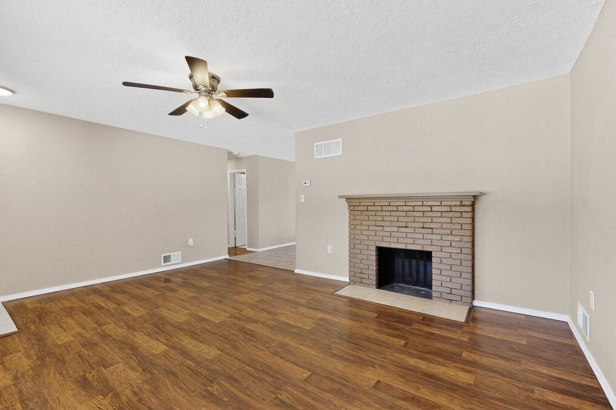 6312 ZIMMERMAN Avenue NE