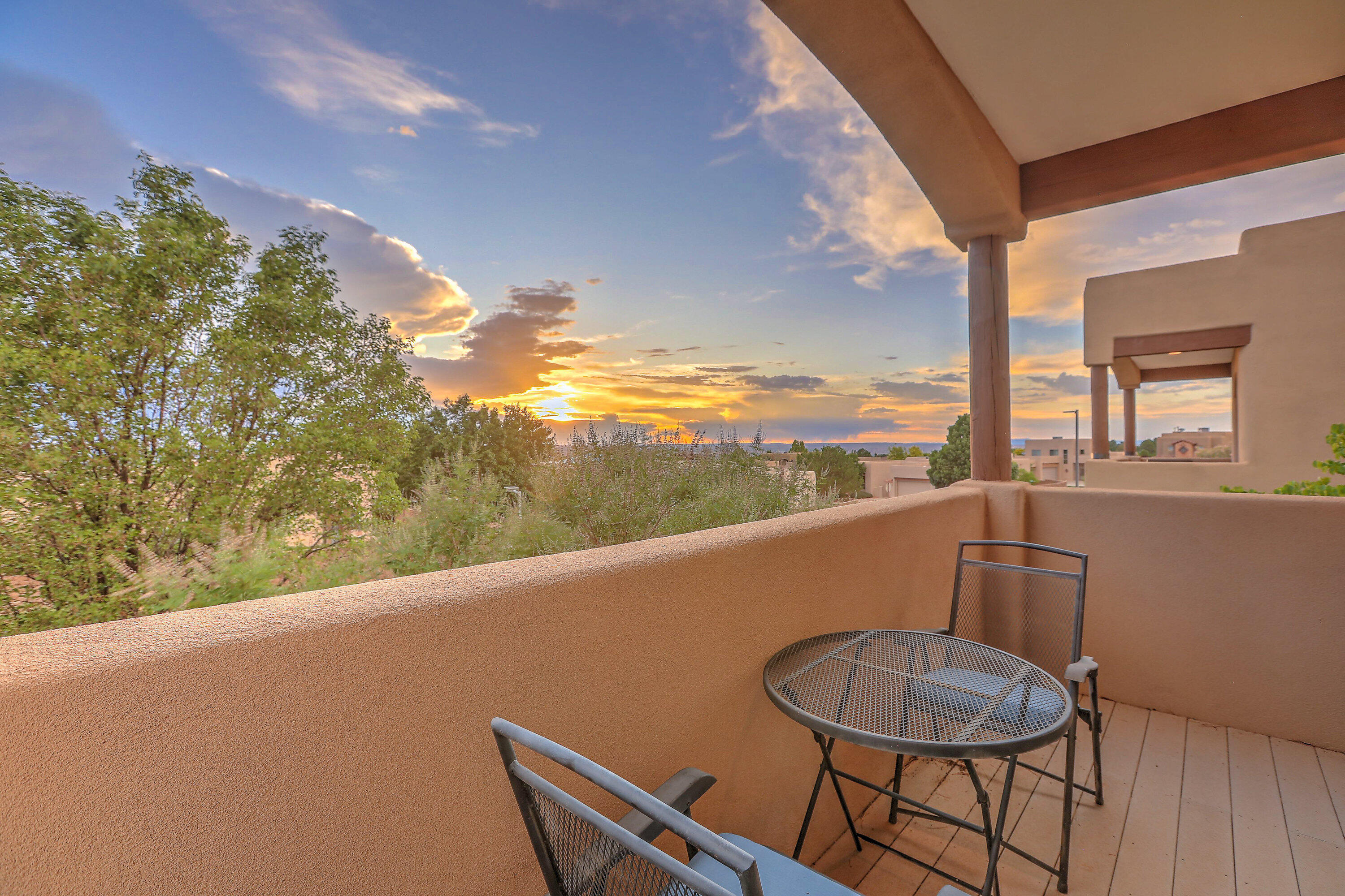 9404 BEAR MOUNTAIN Trail NE