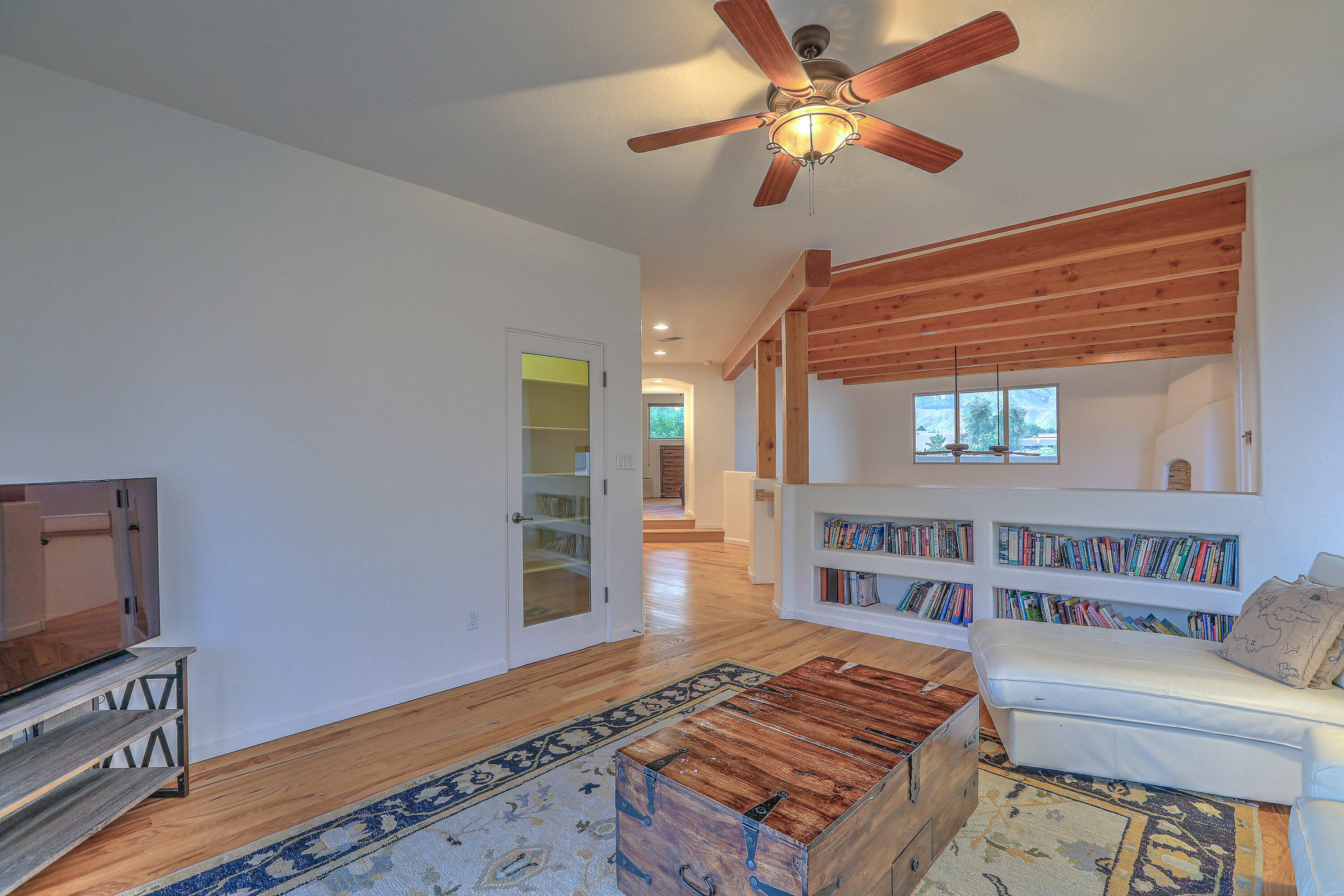 9404 BEAR MOUNTAIN Trail NE