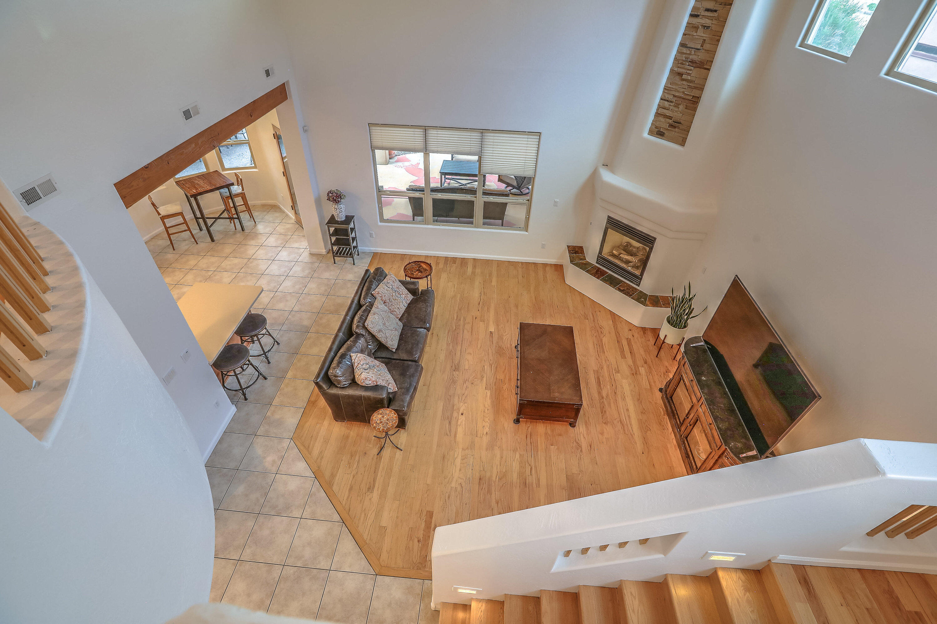 9404 BEAR MOUNTAIN Trail NE