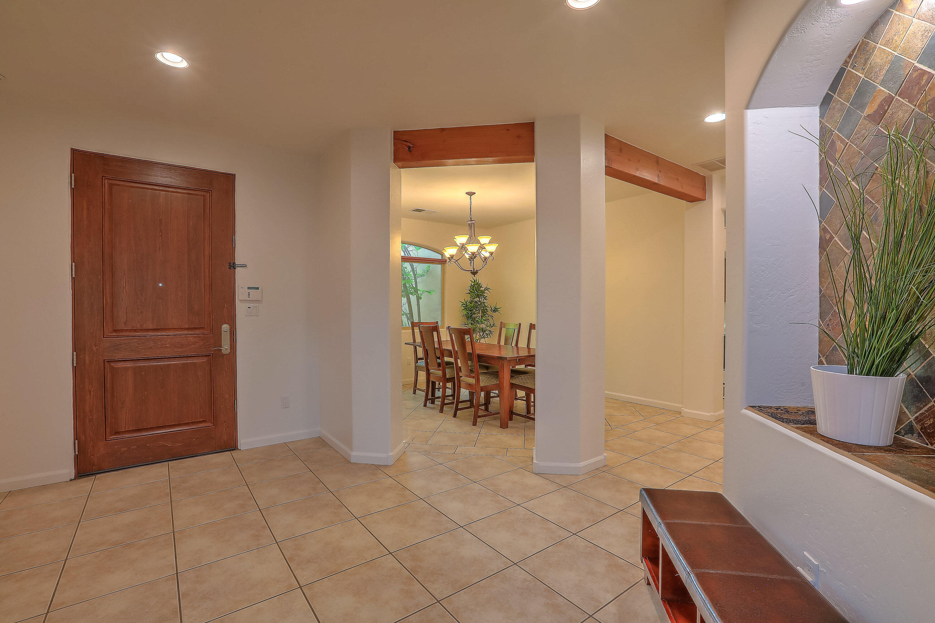 9404 BEAR MOUNTAIN Trail NE