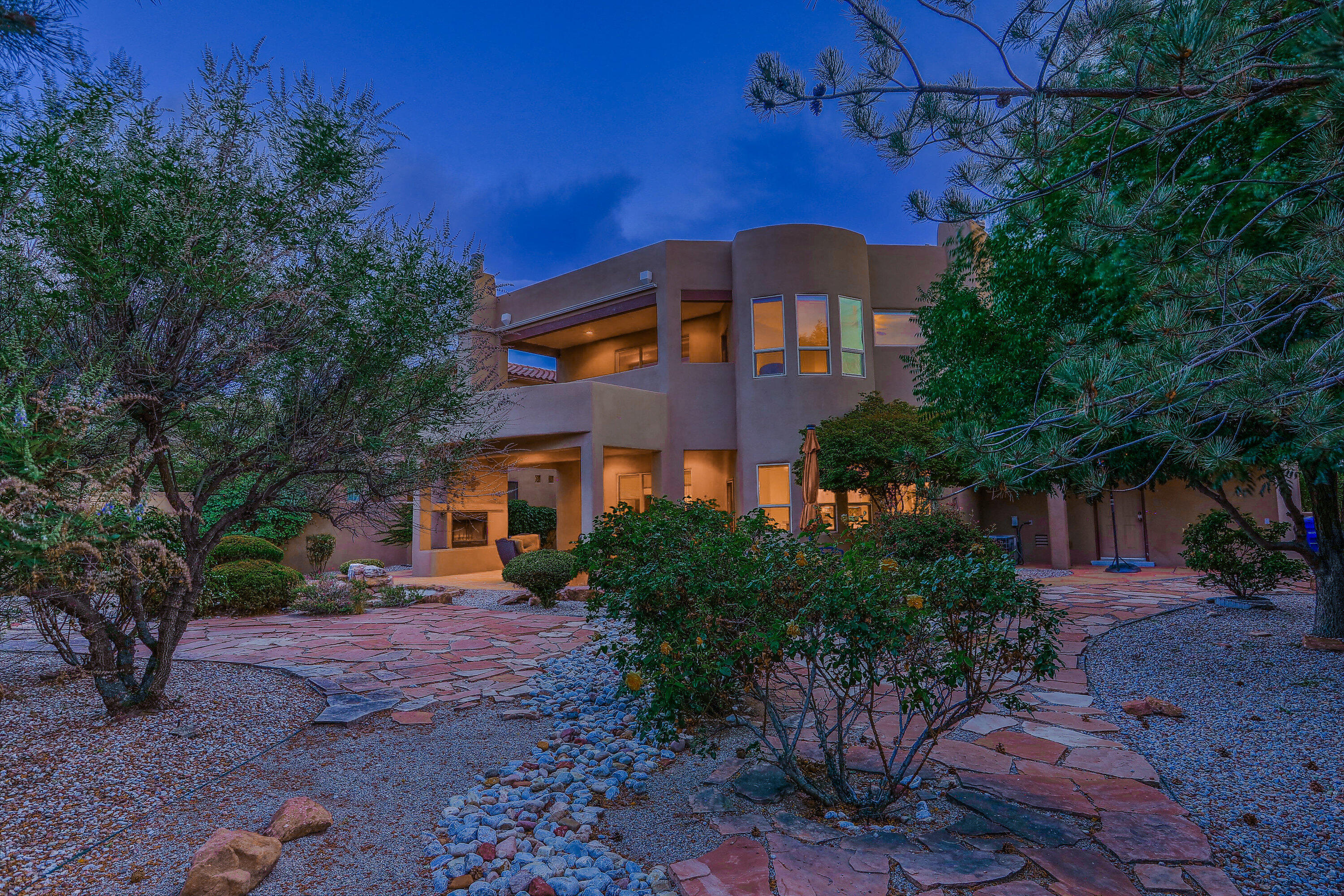 9404 BEAR MOUNTAIN Trail NE