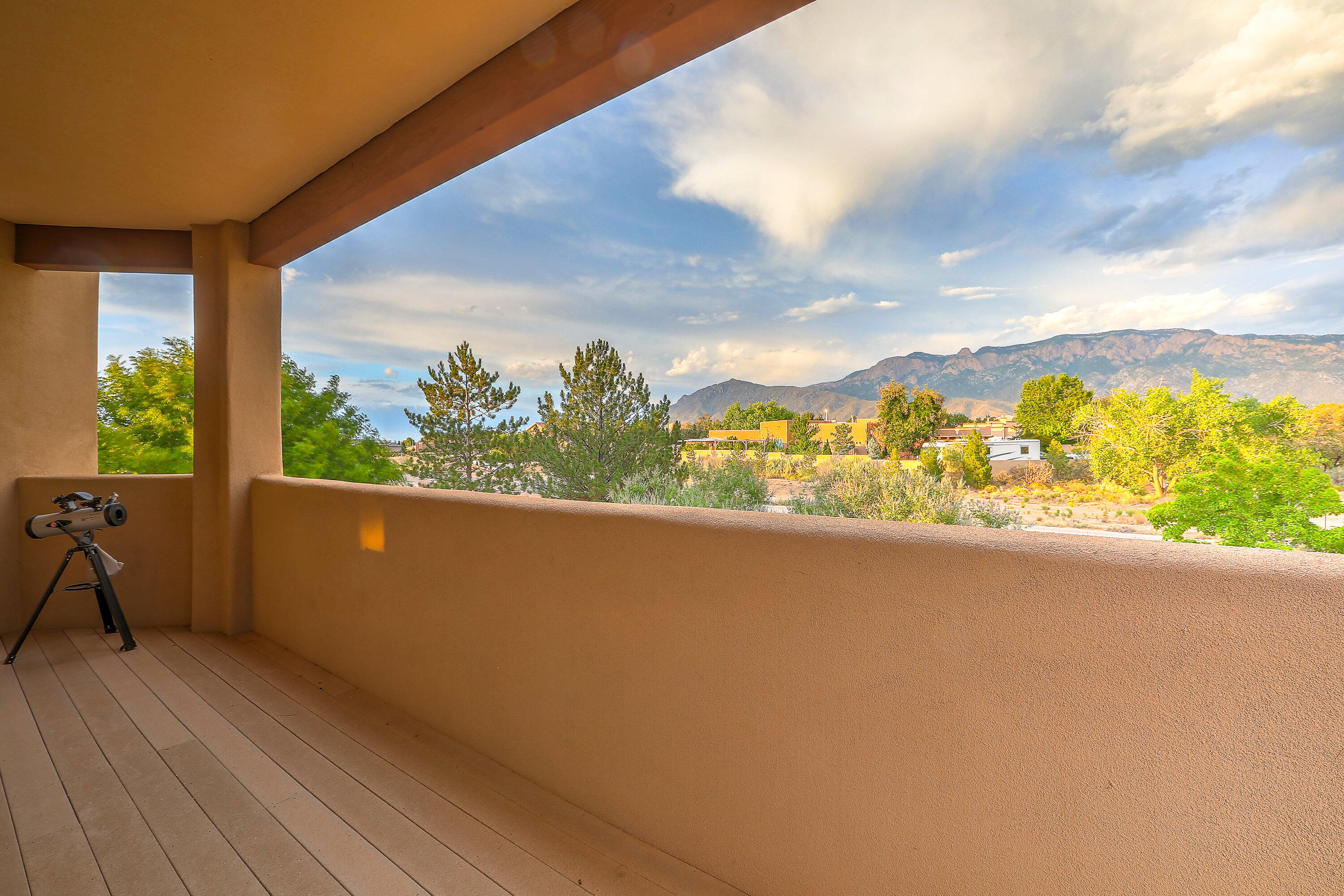 9404 BEAR MOUNTAIN Trail NE