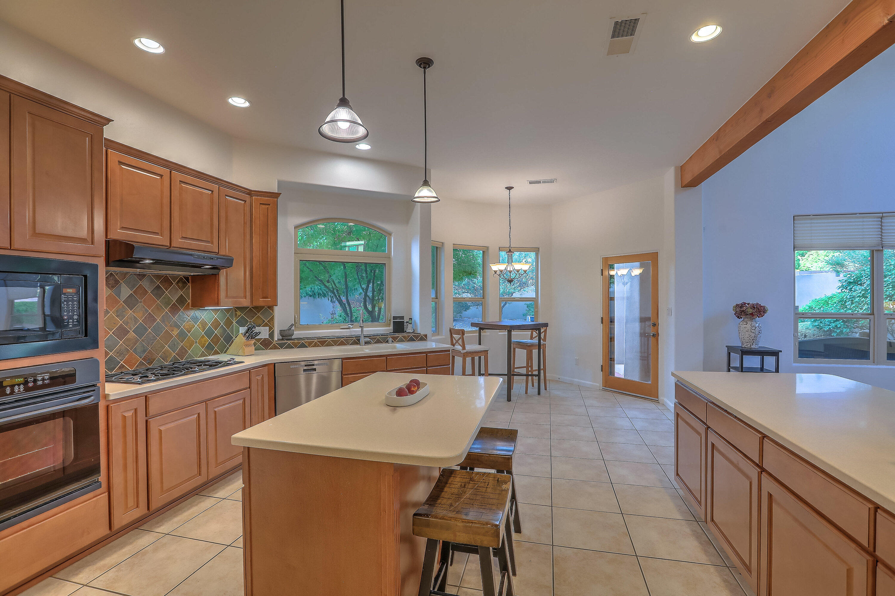 9404 BEAR MOUNTAIN Trail NE