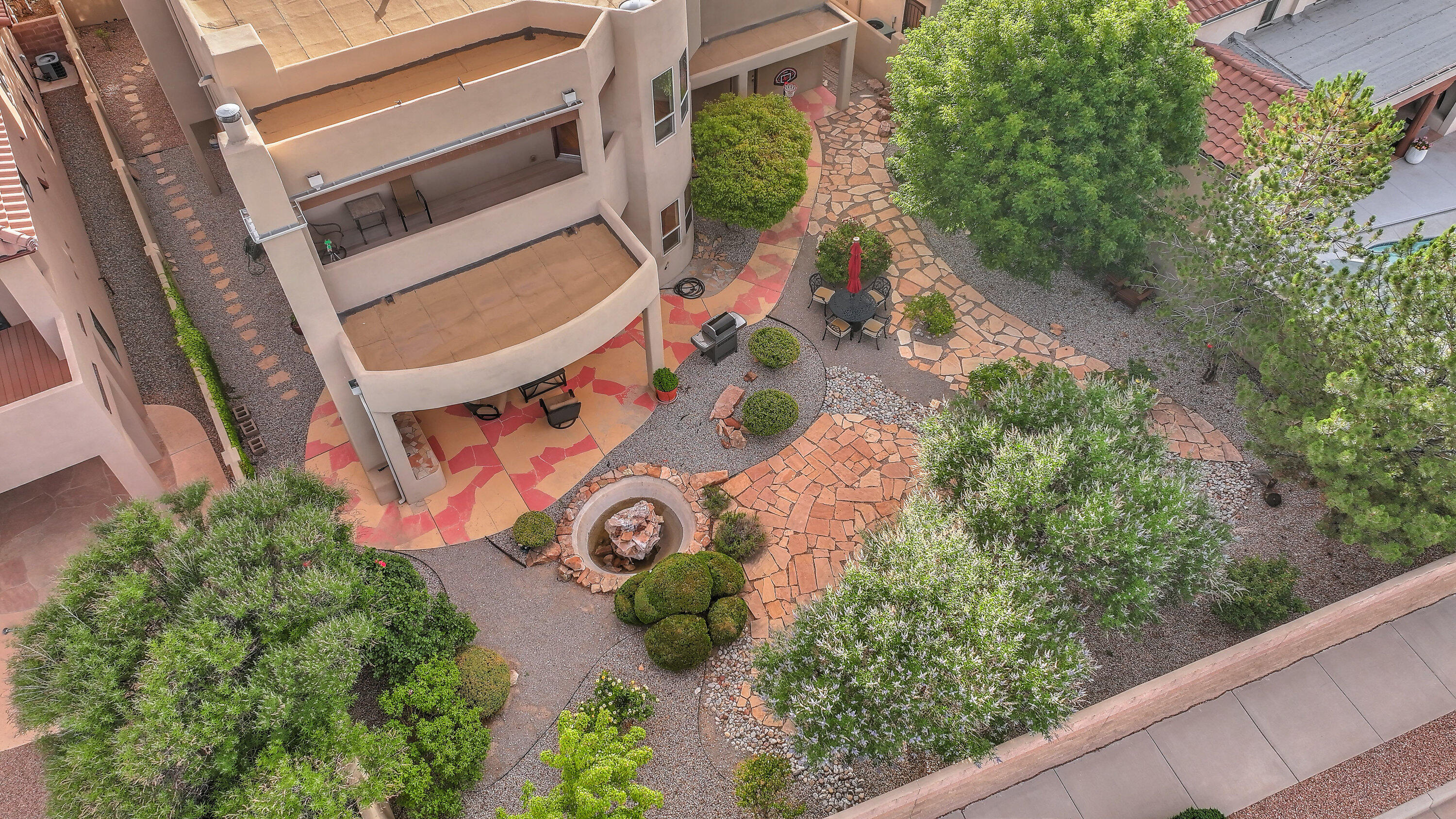 9404 BEAR MOUNTAIN Trail NE