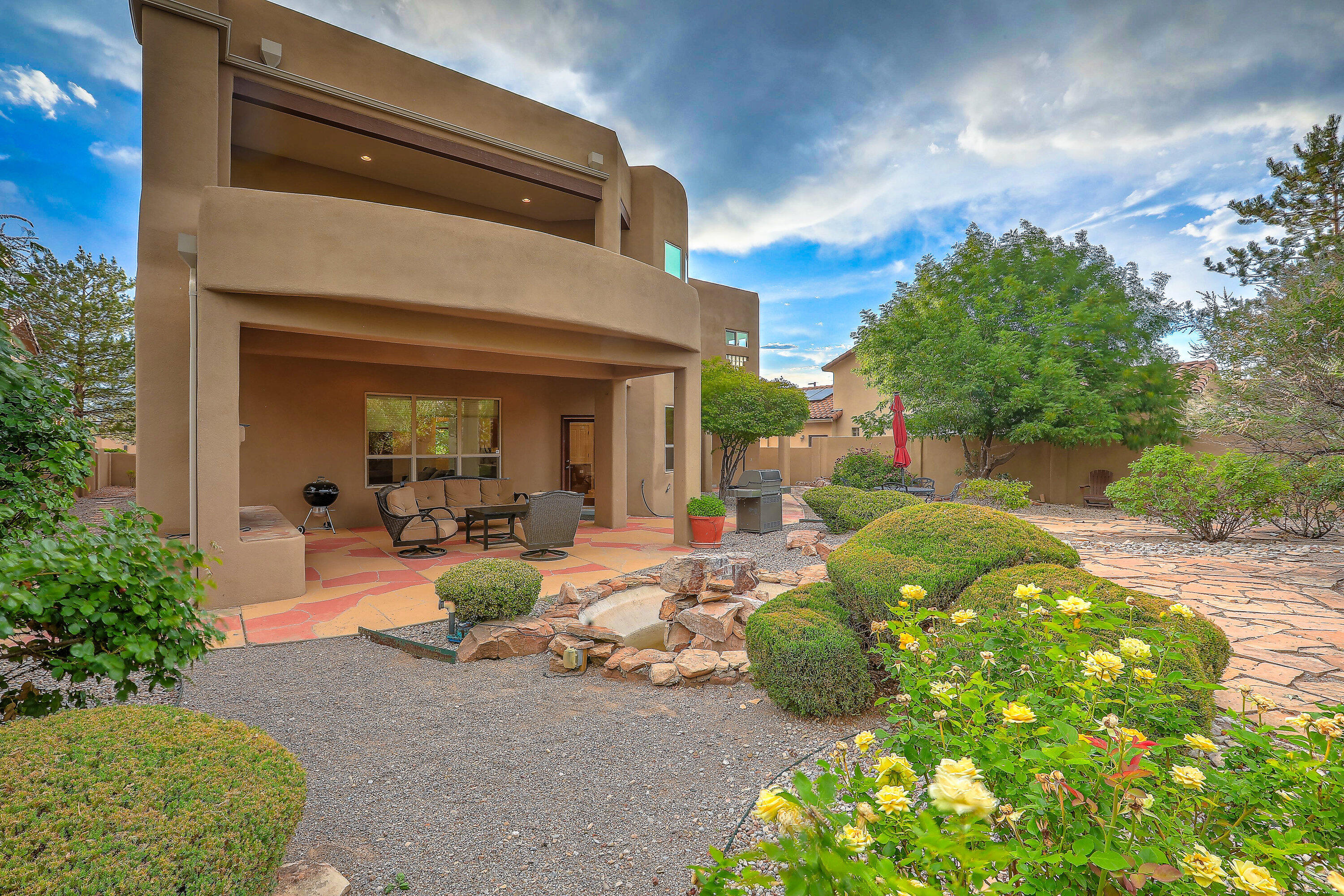 9404 BEAR MOUNTAIN Trail NE