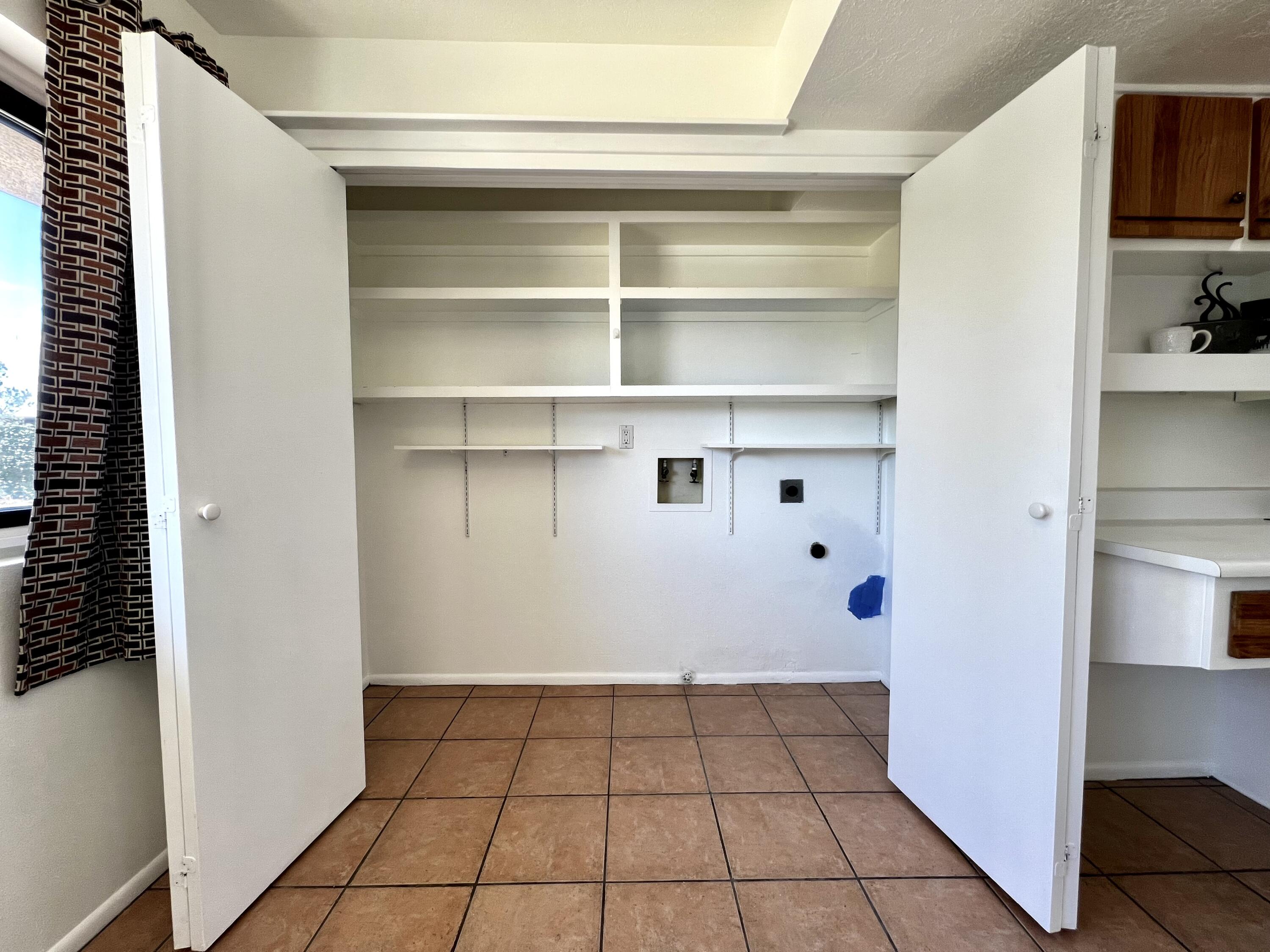 795 TRAMWAY Lane NE D