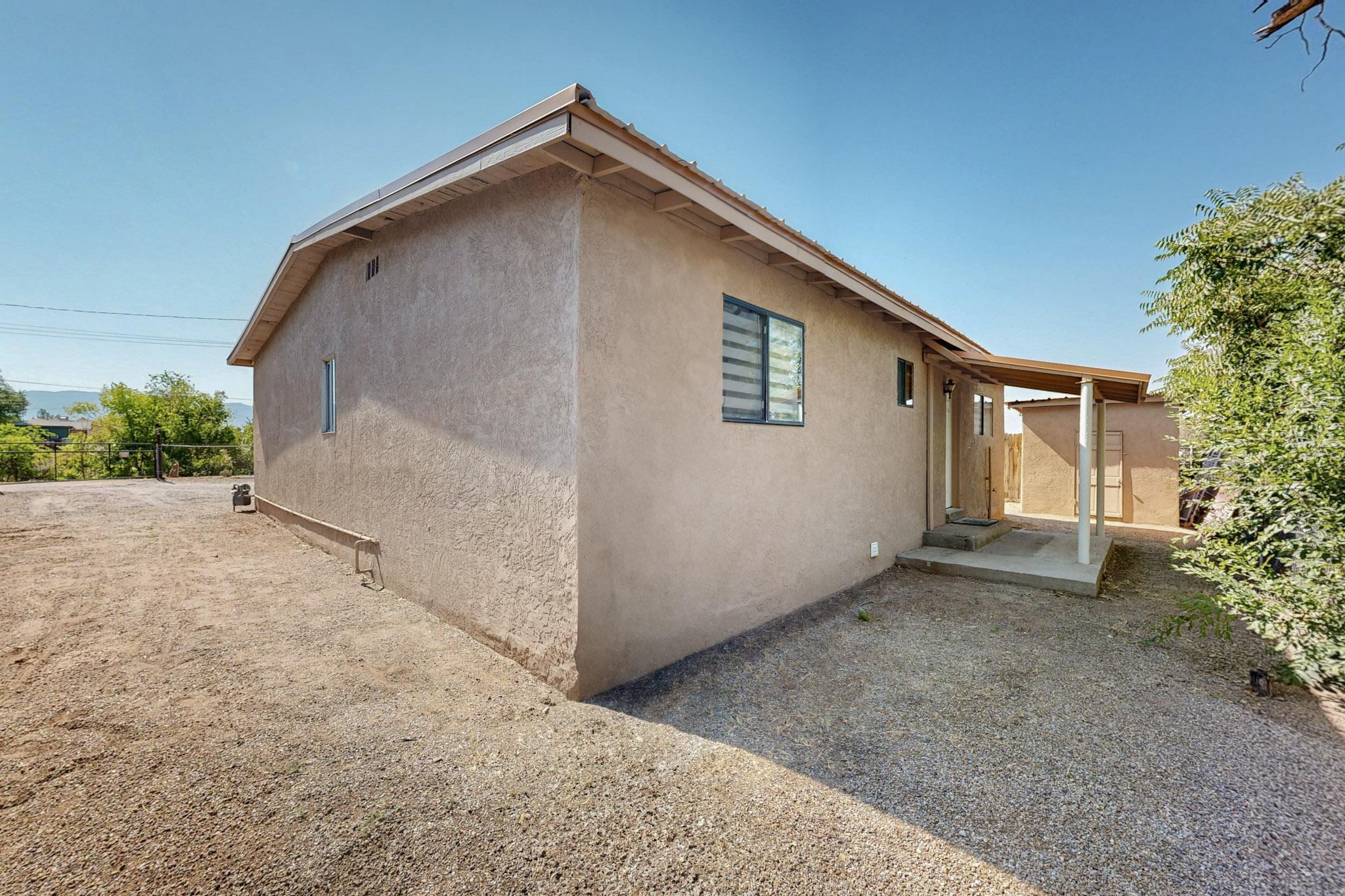 220 GARCIA Road NE B