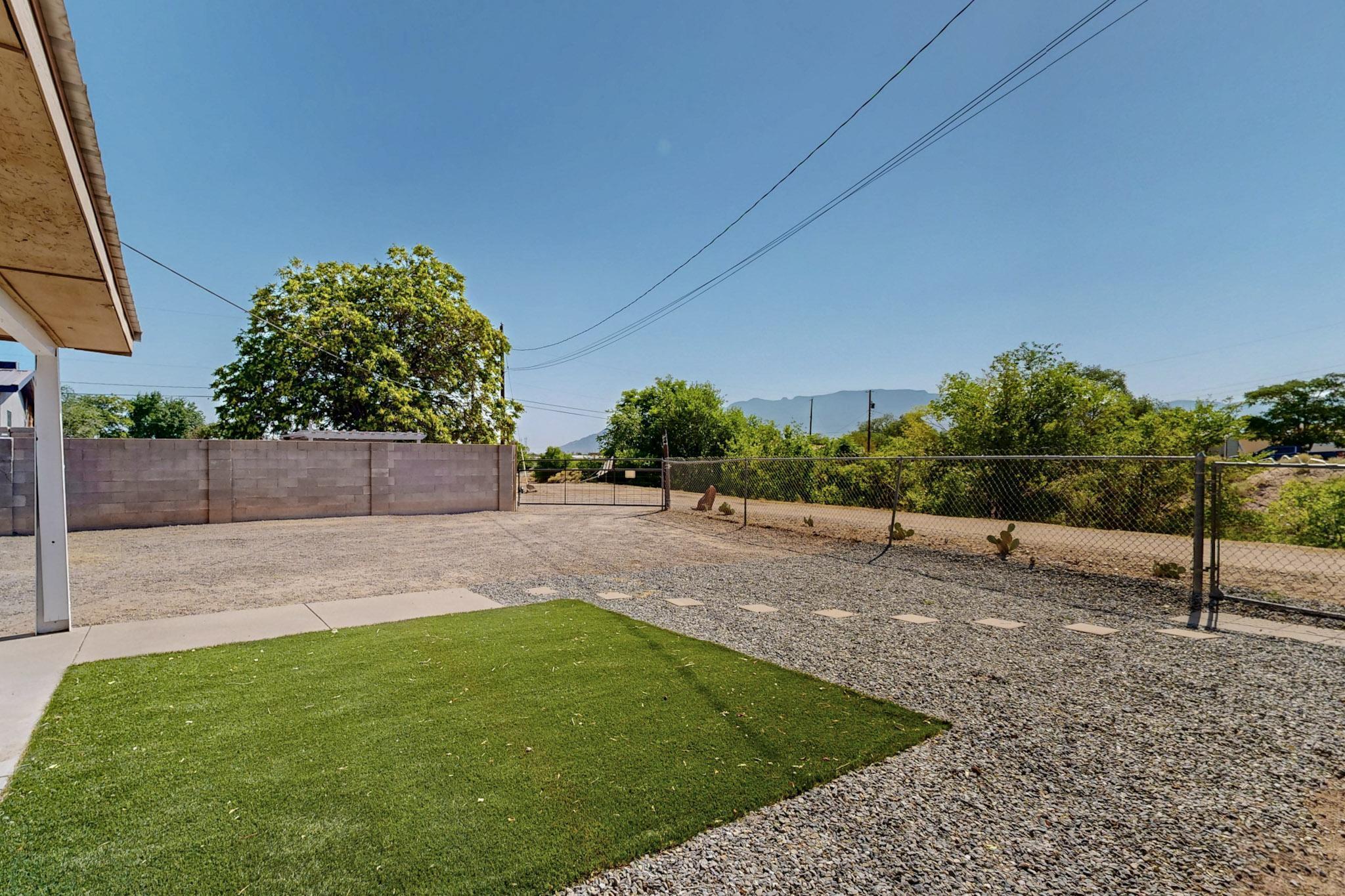 220 GARCIA Road NE B