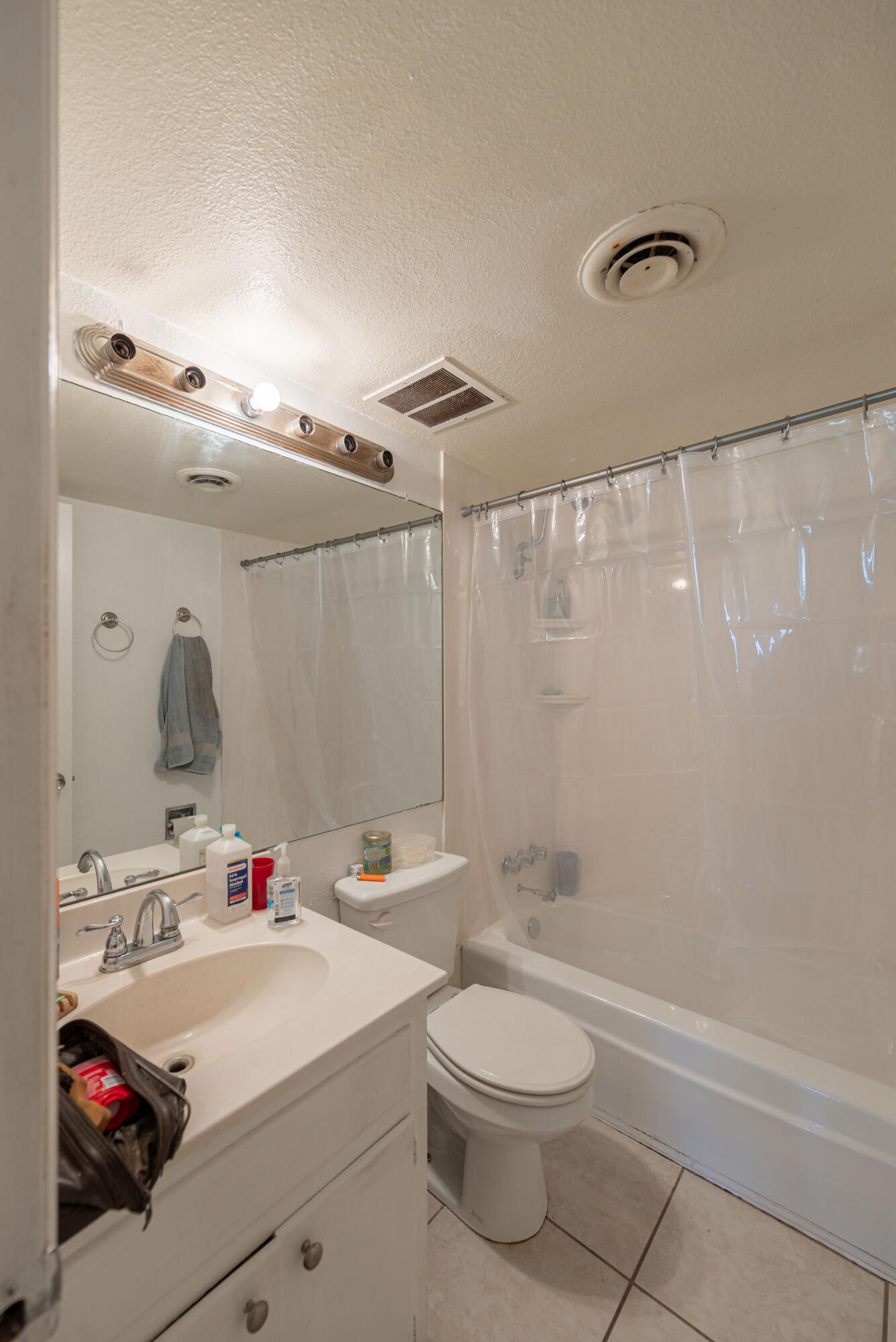 1100 ALVARADO Drive SE 306