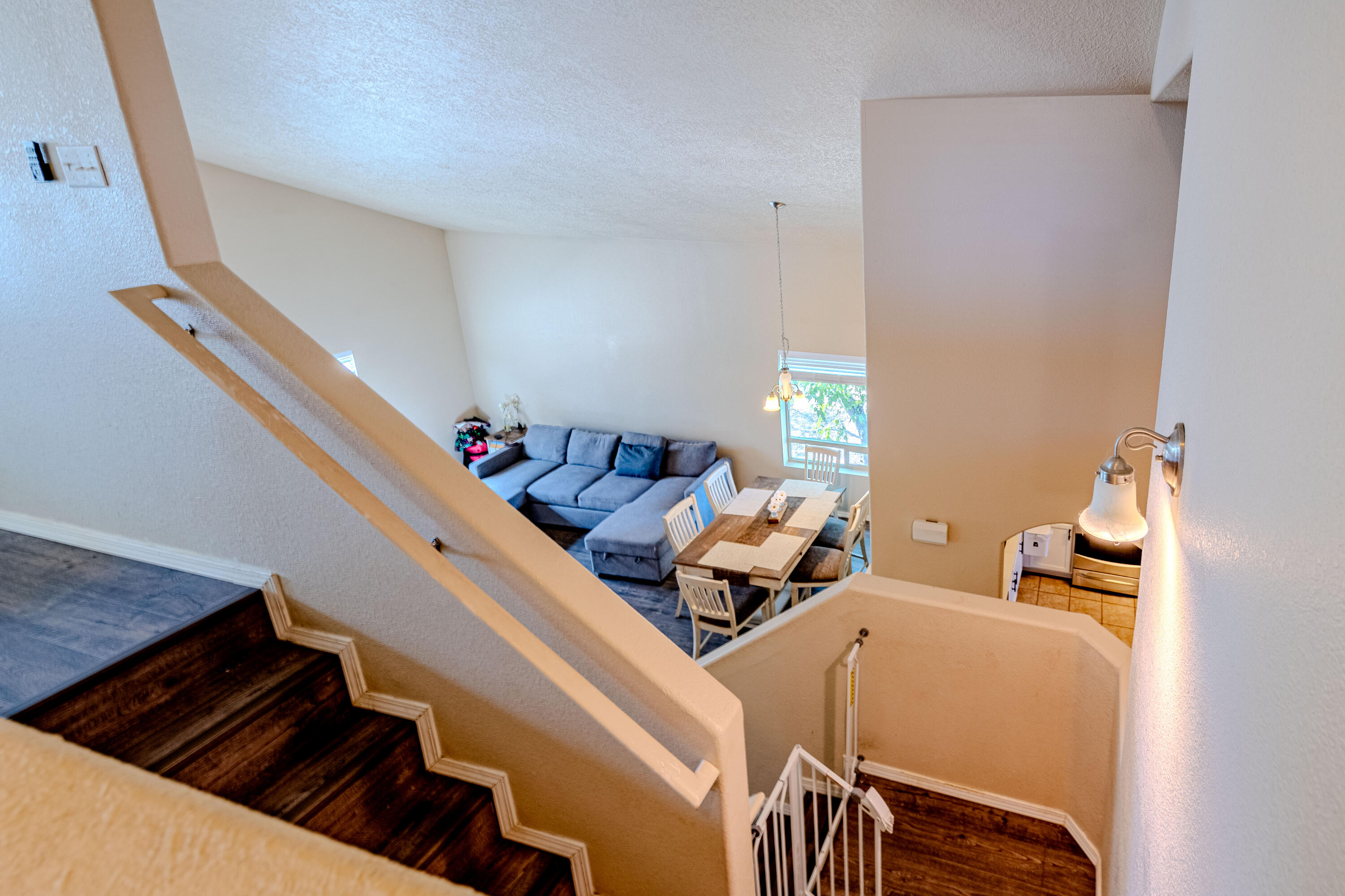 2102 MARGARITA Drive SE
