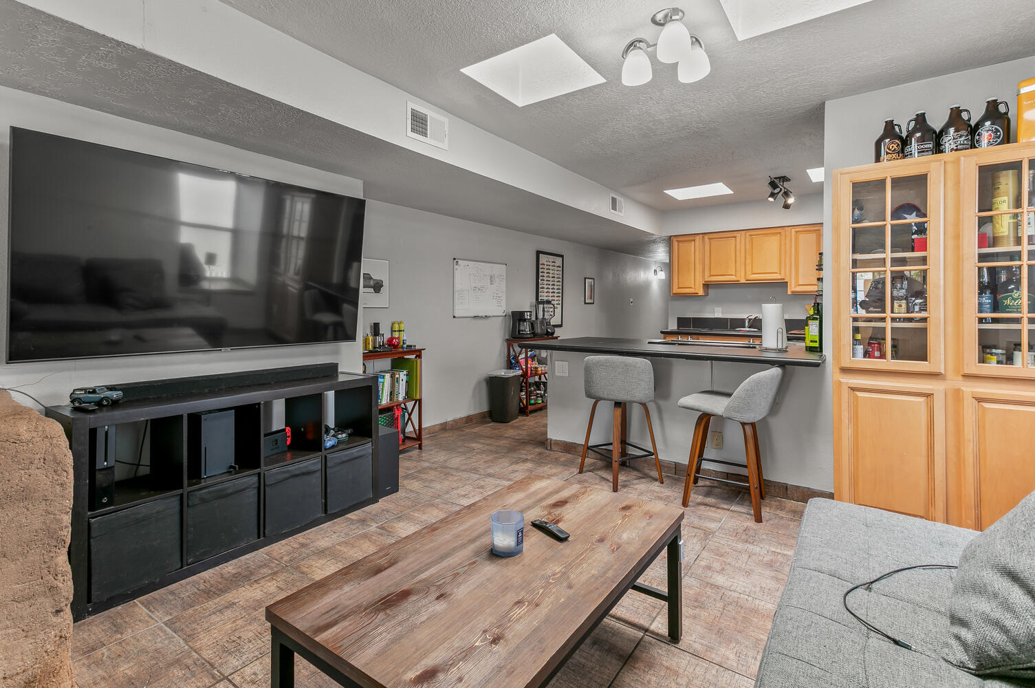 1405 3RD Street SW