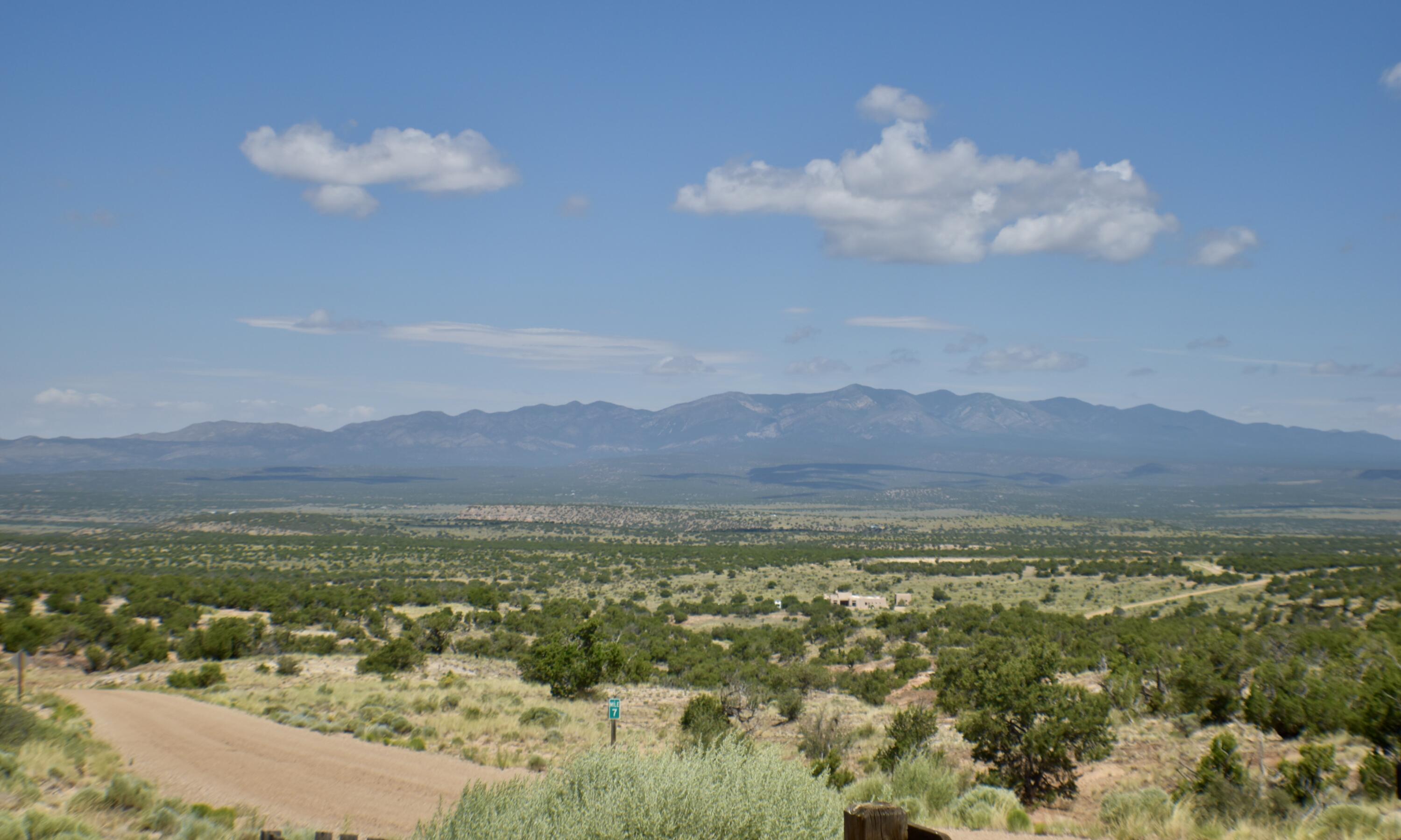 1676 Deer Canyon Trail Trail