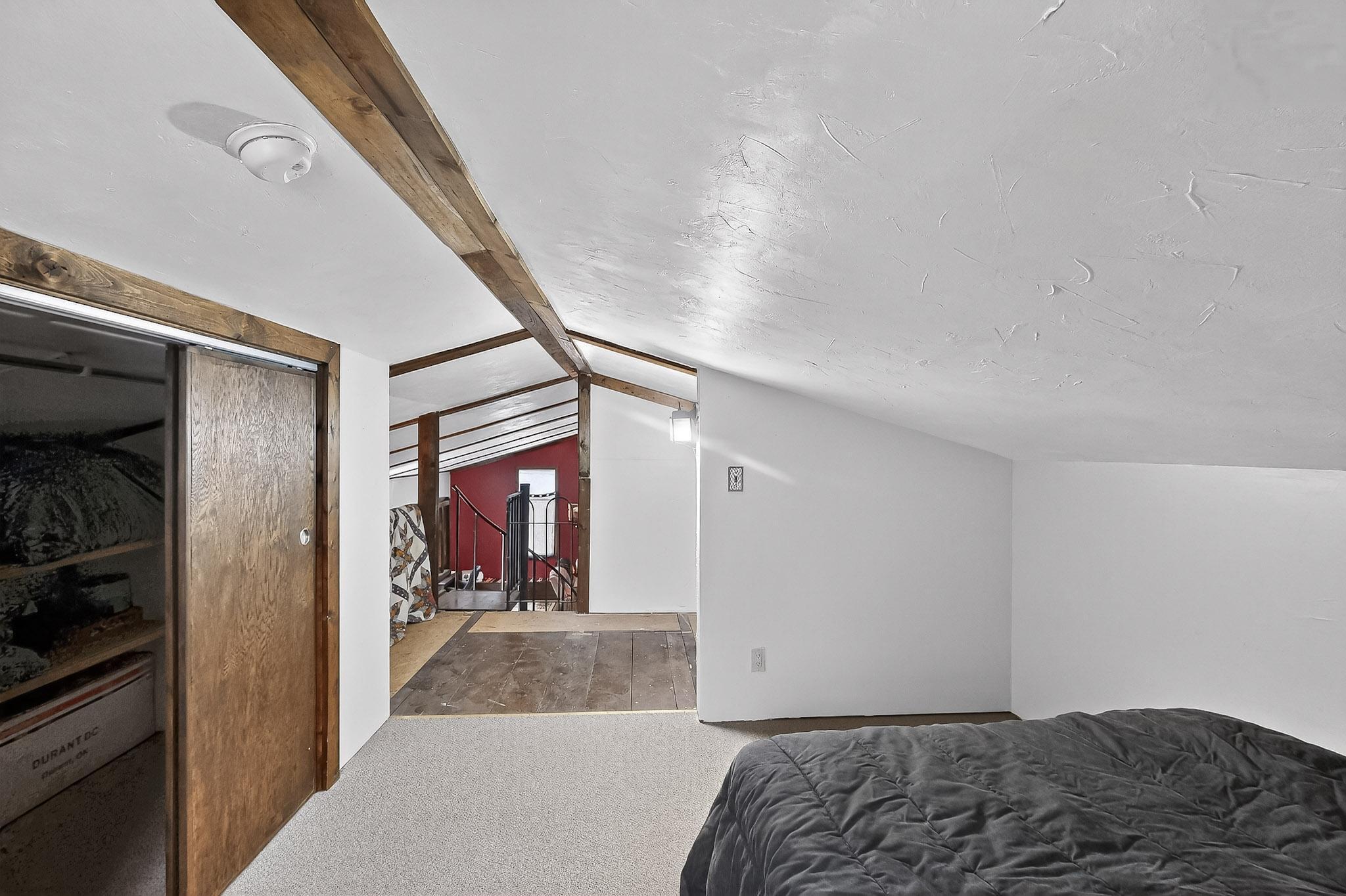 16 BOBOLINK Lane