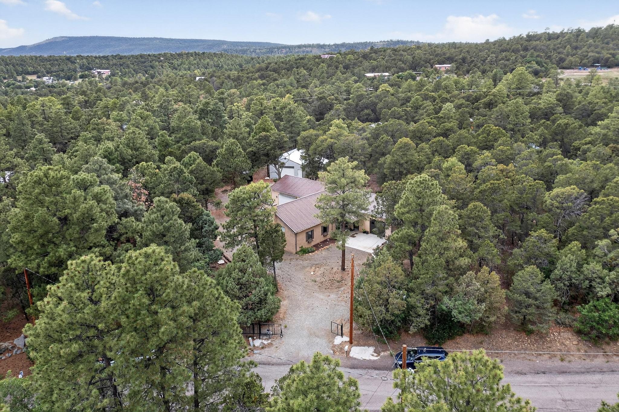 16 BOBOLINK Lane