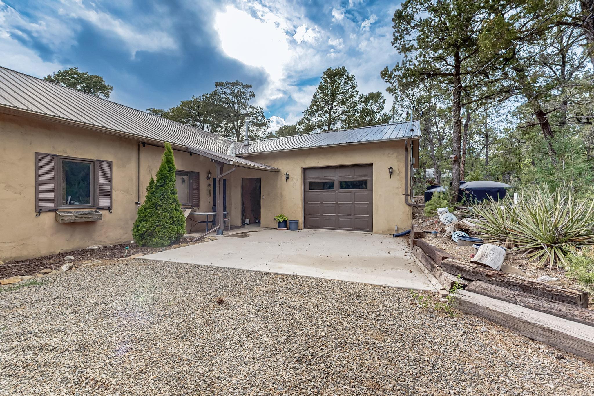 16 BOBOLINK Lane