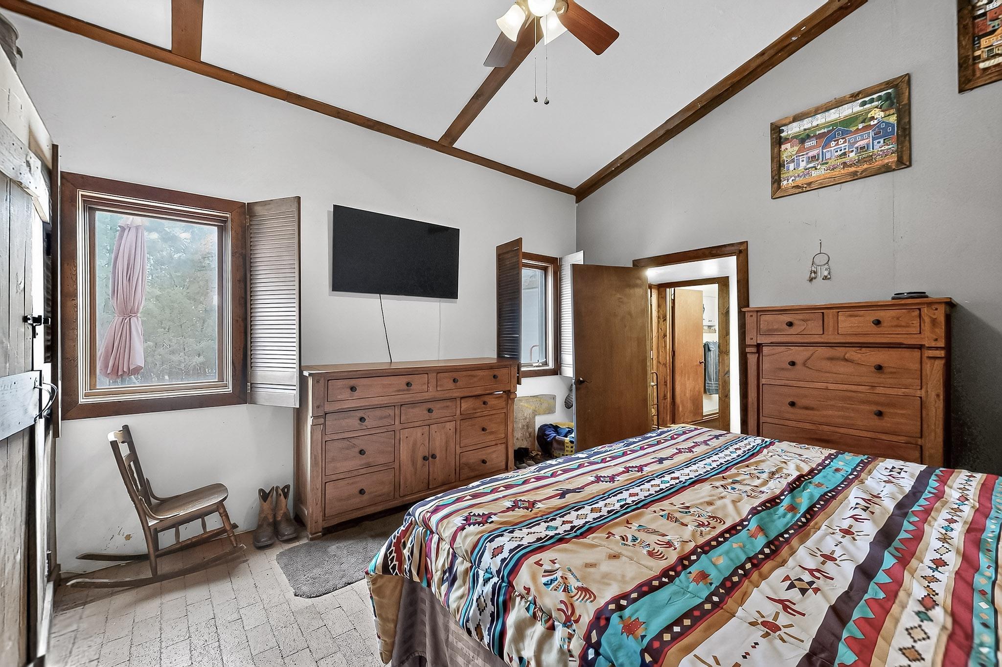 16 BOBOLINK Lane