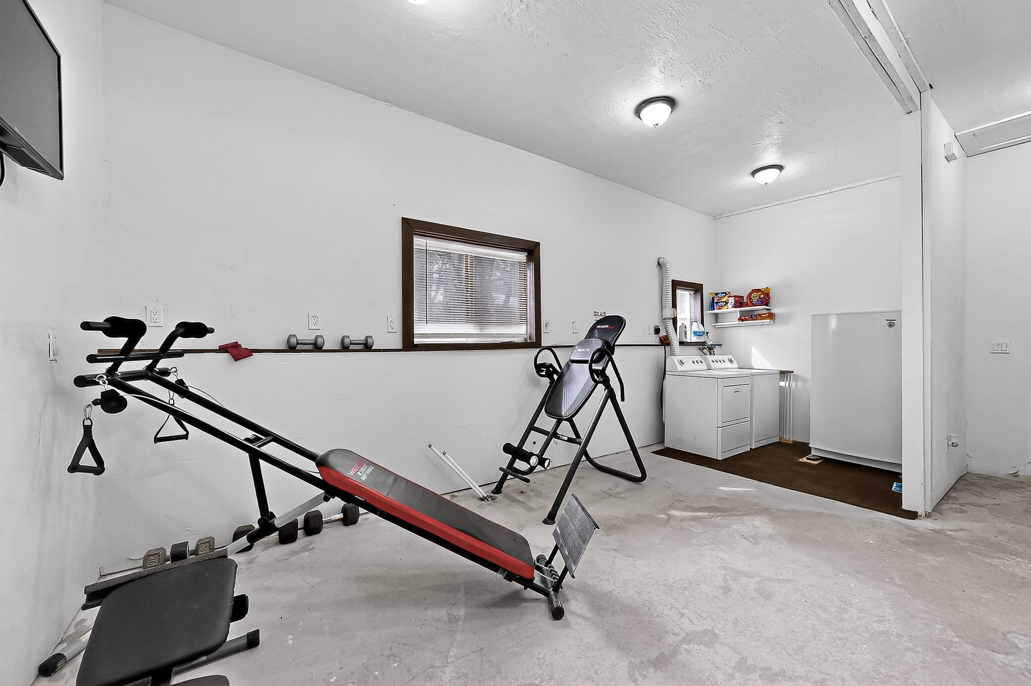16 BOBOLINK Lane