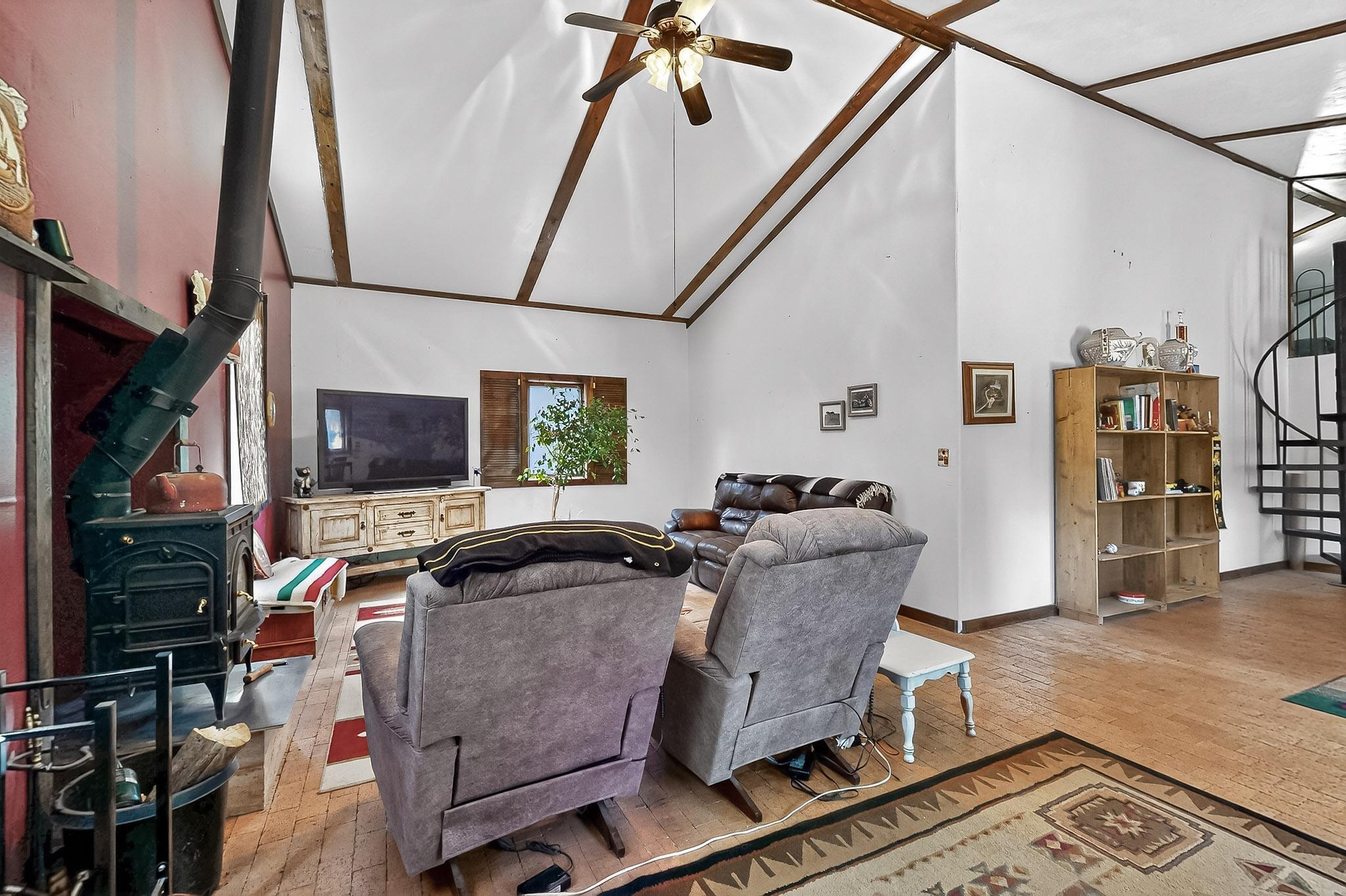 16 BOBOLINK Lane