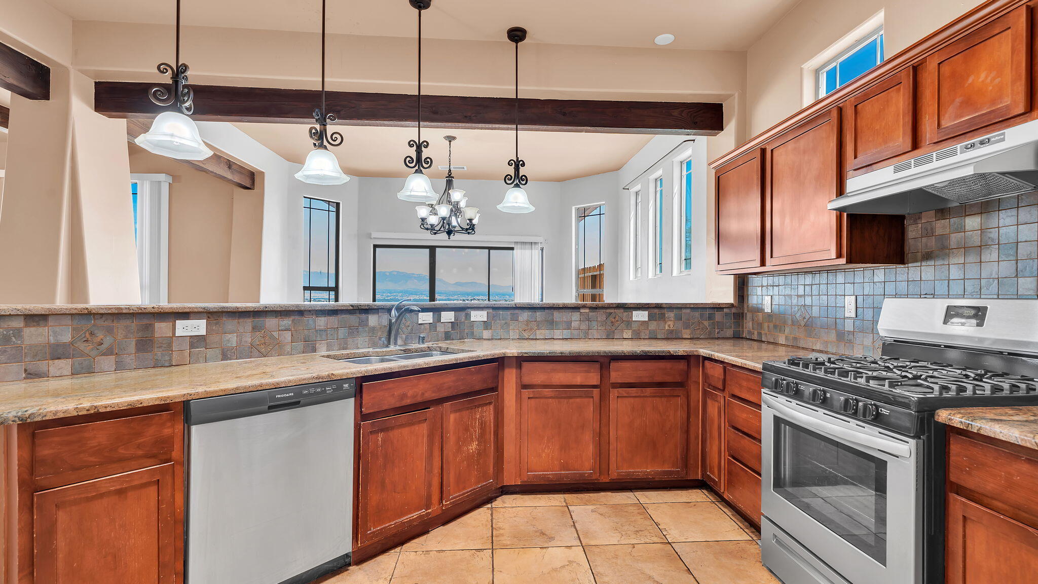 1312 WESTSIDE Boulevard SE
