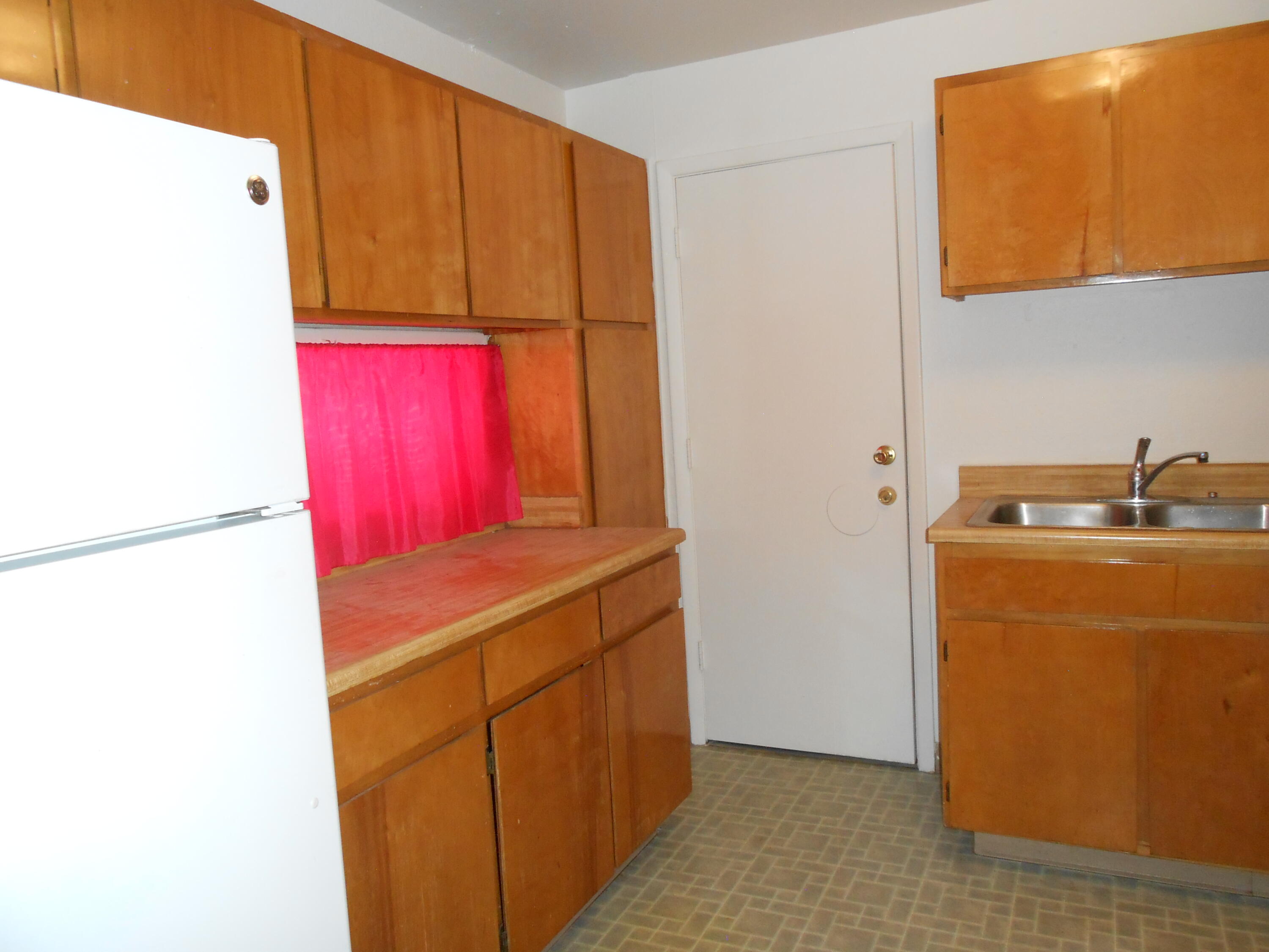 440 Salazar Court SE
