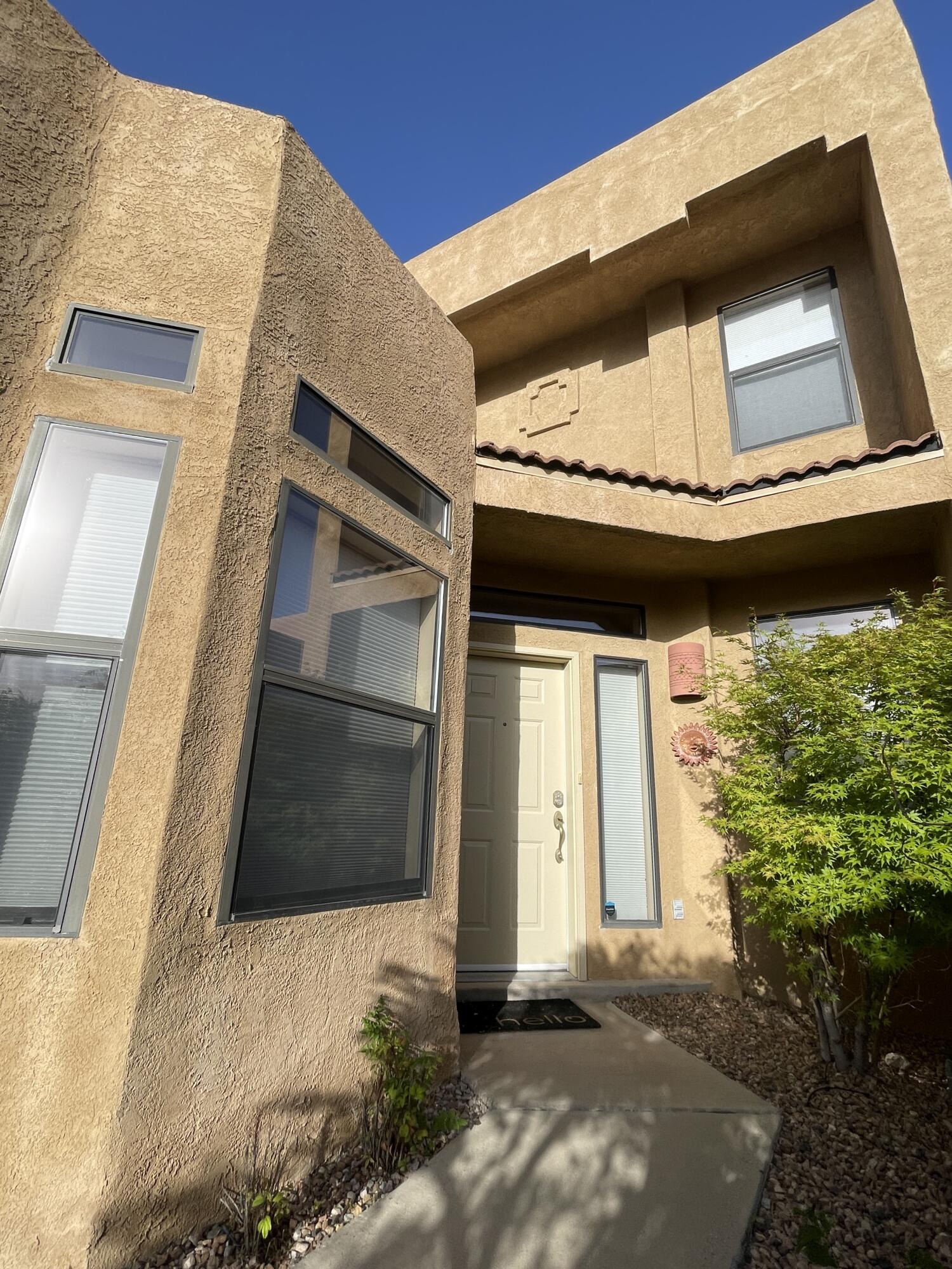 2108 NAVAJO WILLOW Drive NE