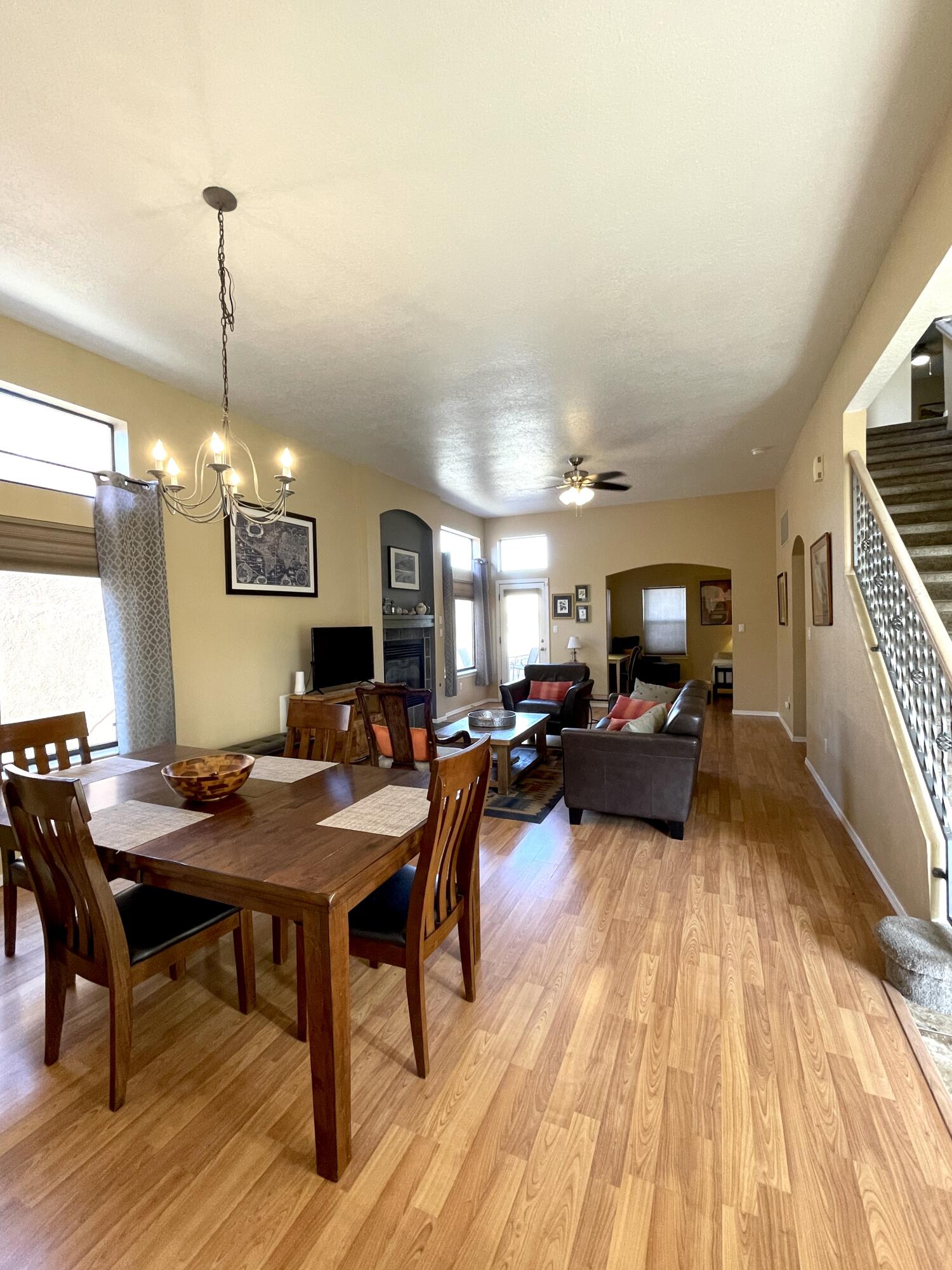 2108 NAVAJO WILLOW Drive NE