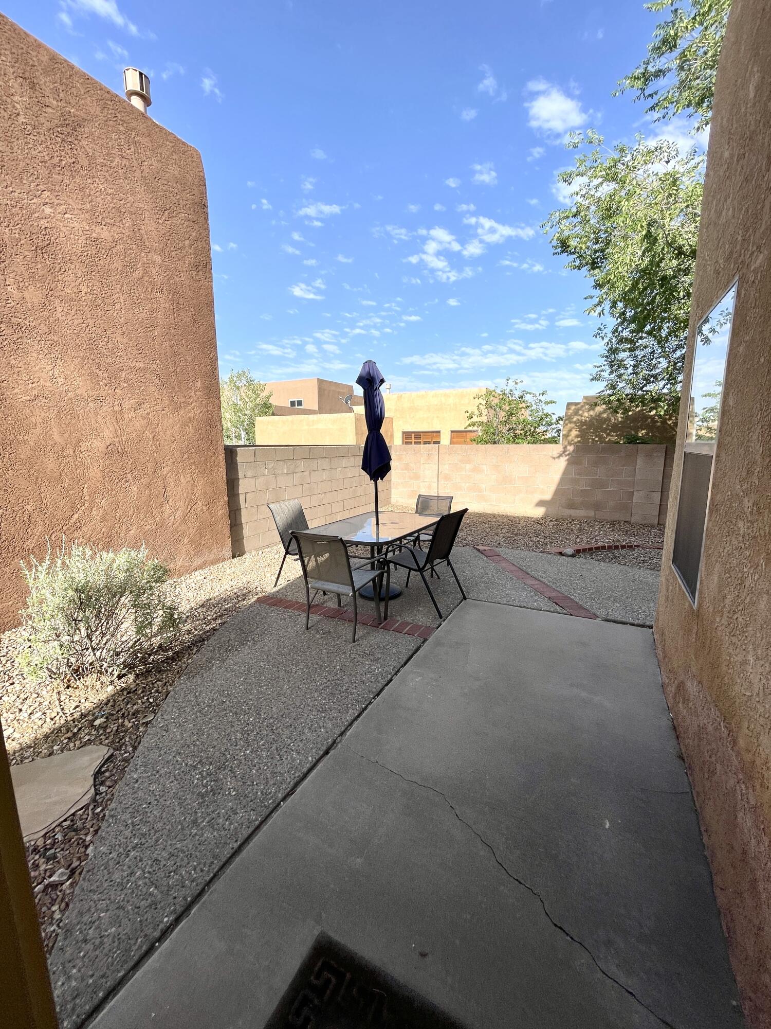 2108 NAVAJO WILLOW Drive NE