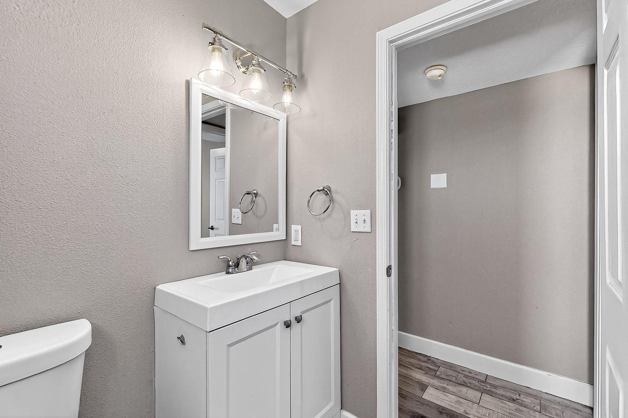 833 MONTICELLO PARK Drive SE