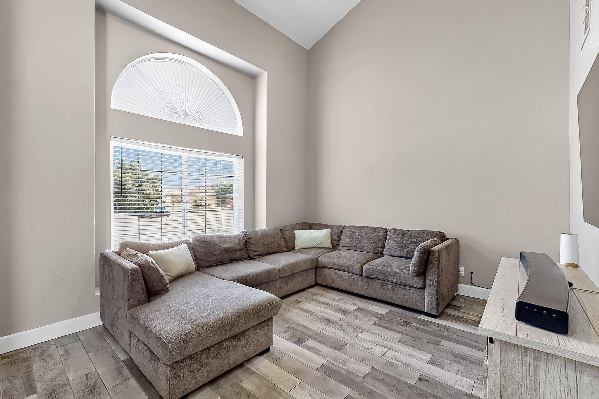 833 MONTICELLO PARK Drive SE