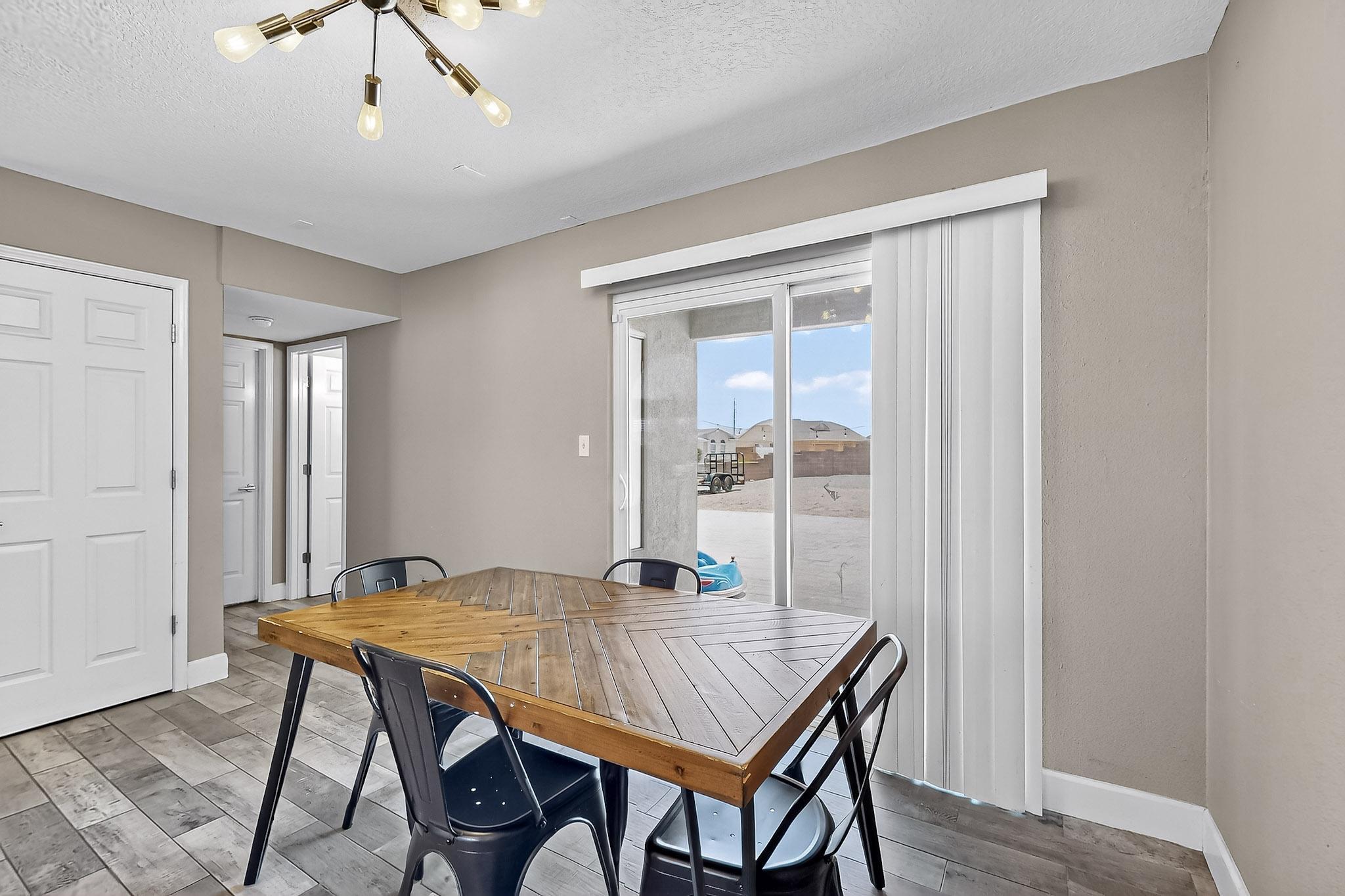 833 MONTICELLO PARK Drive SE