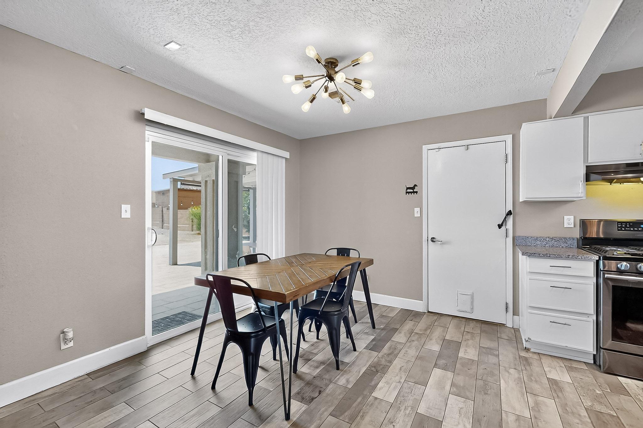 833 MONTICELLO PARK Drive SE