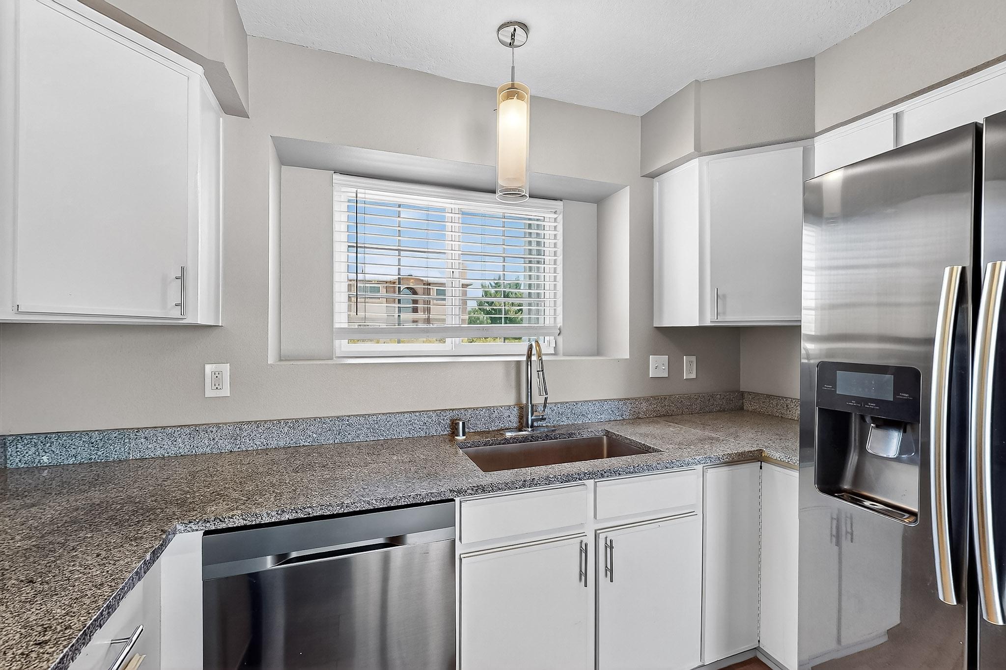 833 MONTICELLO PARK Drive SE