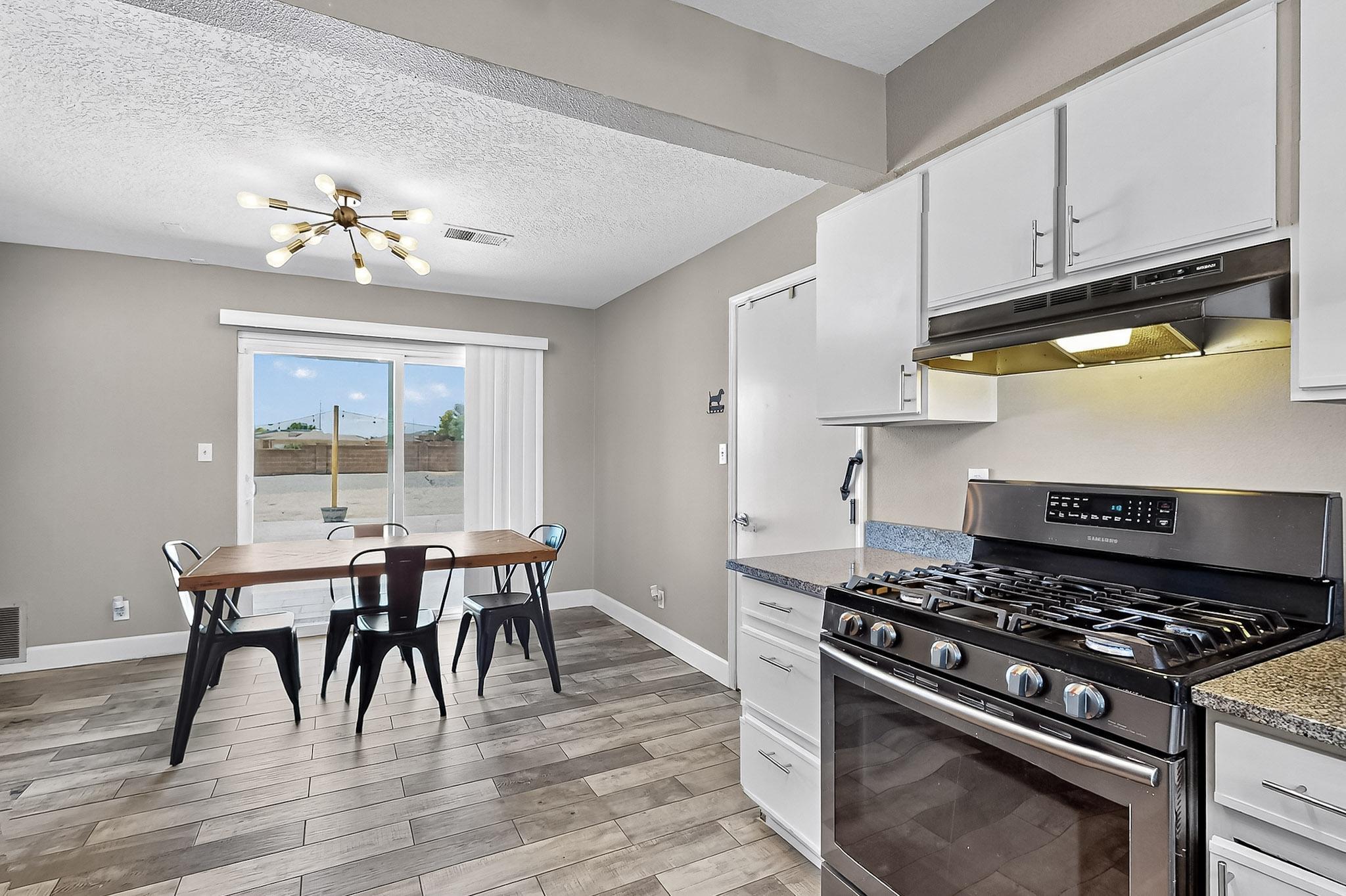 833 MONTICELLO PARK Drive SE