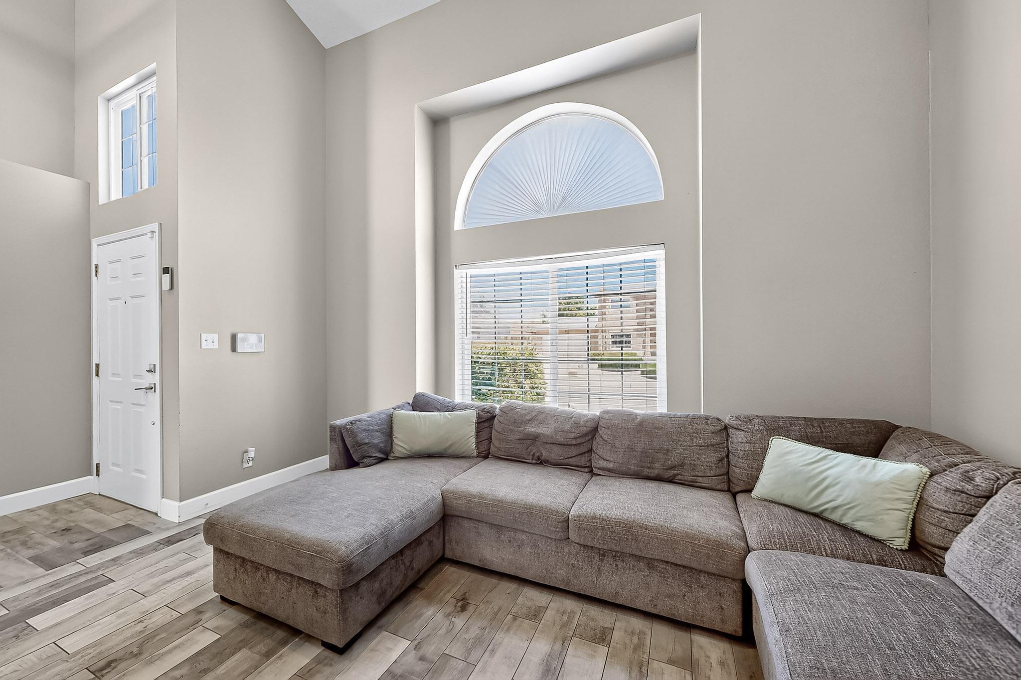 833 MONTICELLO PARK Drive SE