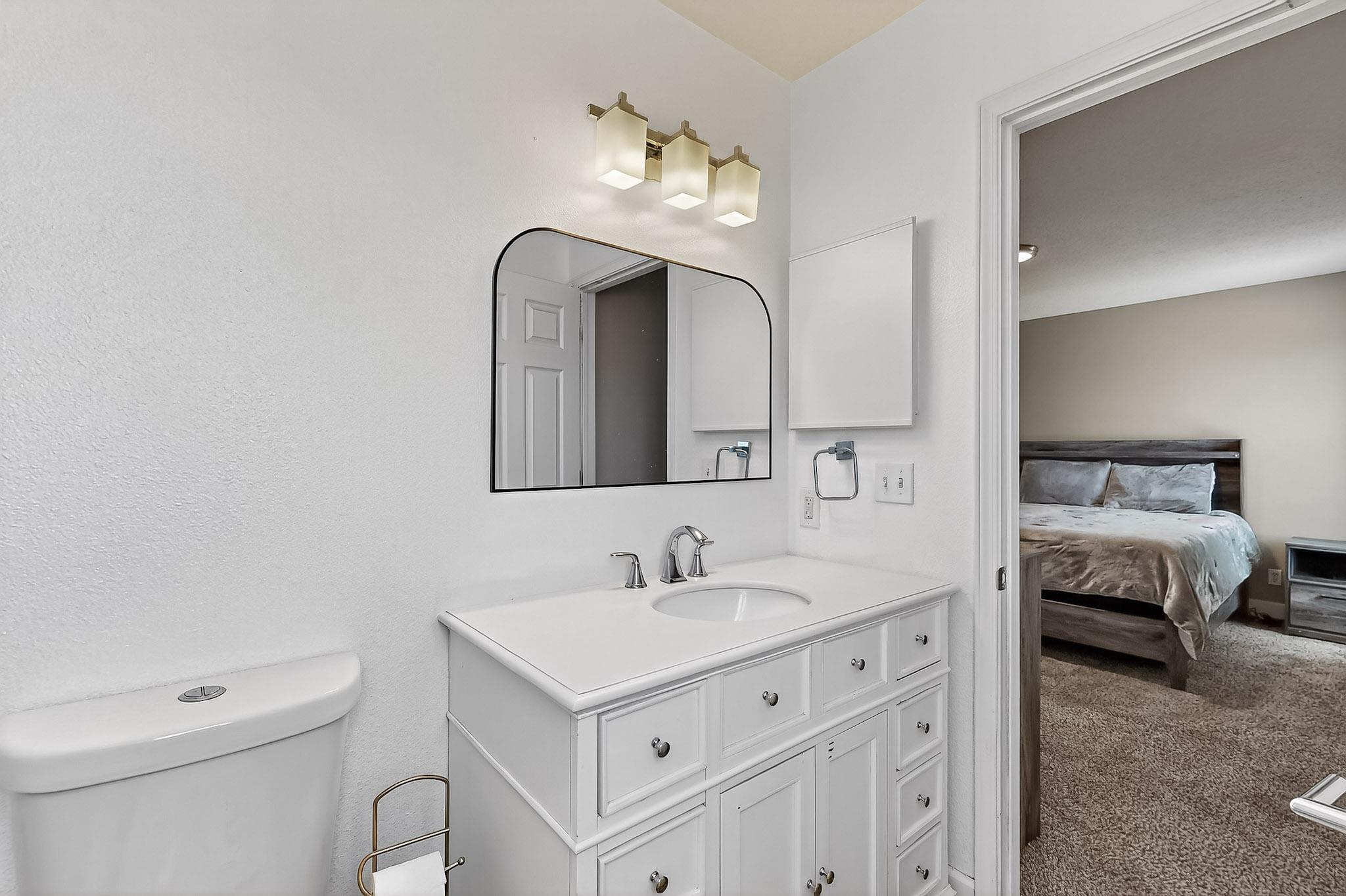 833 MONTICELLO PARK Drive SE