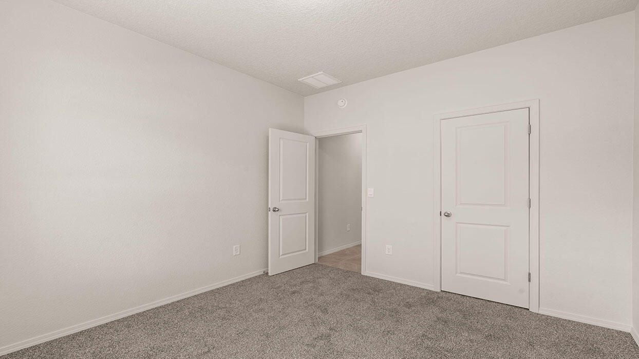 5607 Sagan Loop SE
