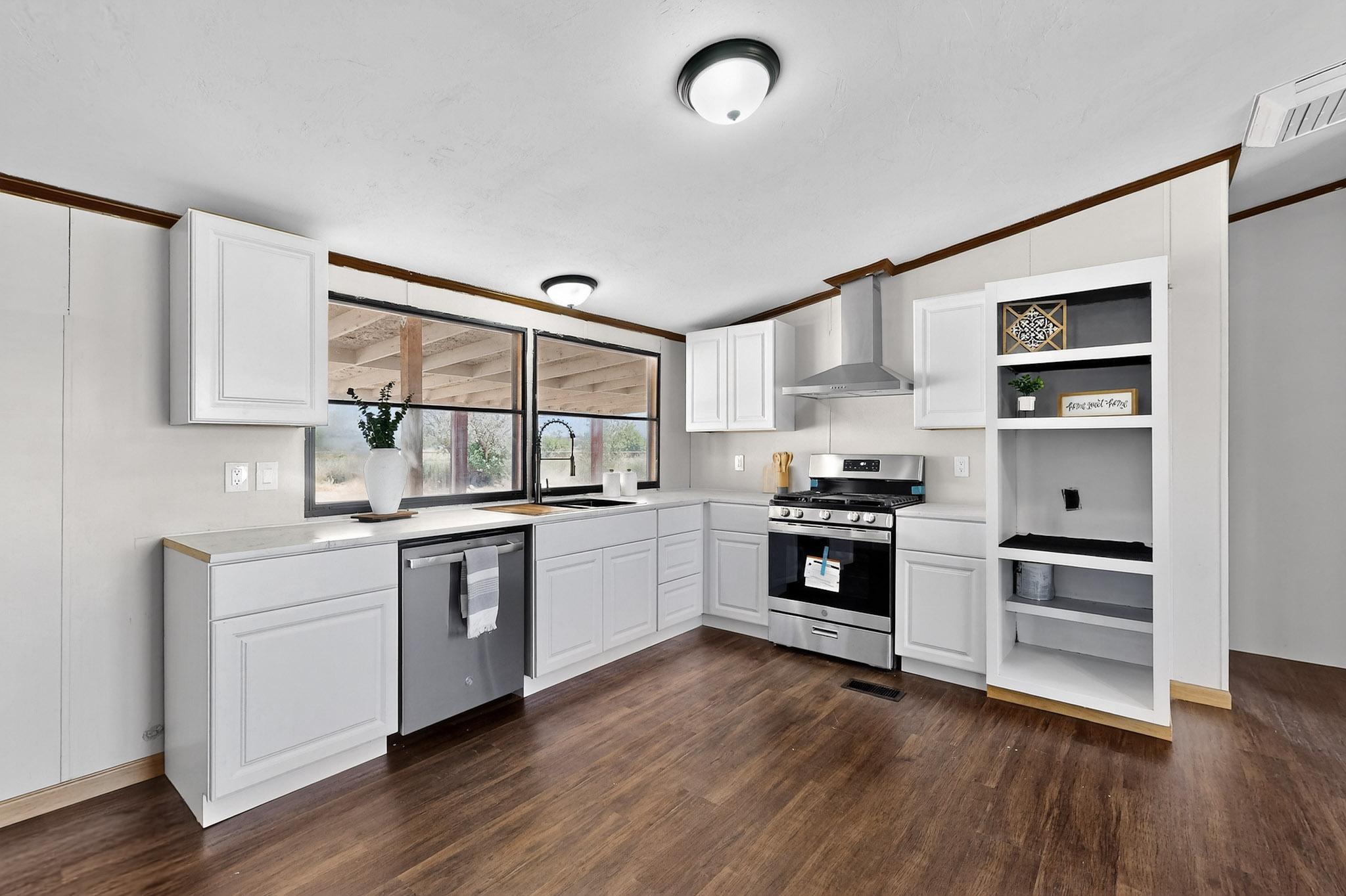 15 JARDIN Road